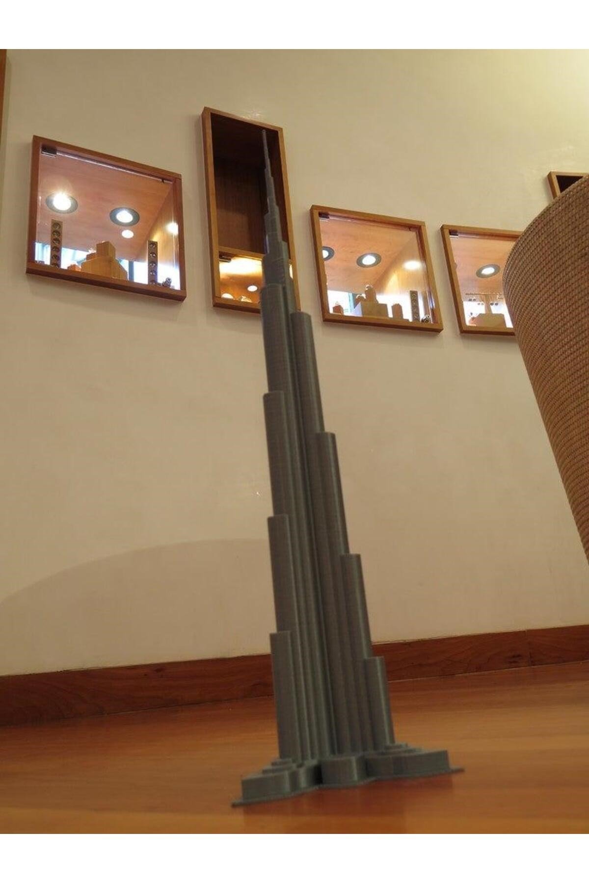 Burj Khalifa Biblo Dekoratif Hediyelik Süs Eşyası Maket