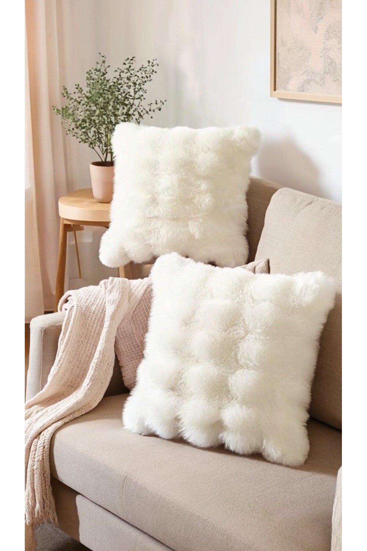 2’li Beyaz Tek Traflı Peluş Kırlent Kılıfı Seti