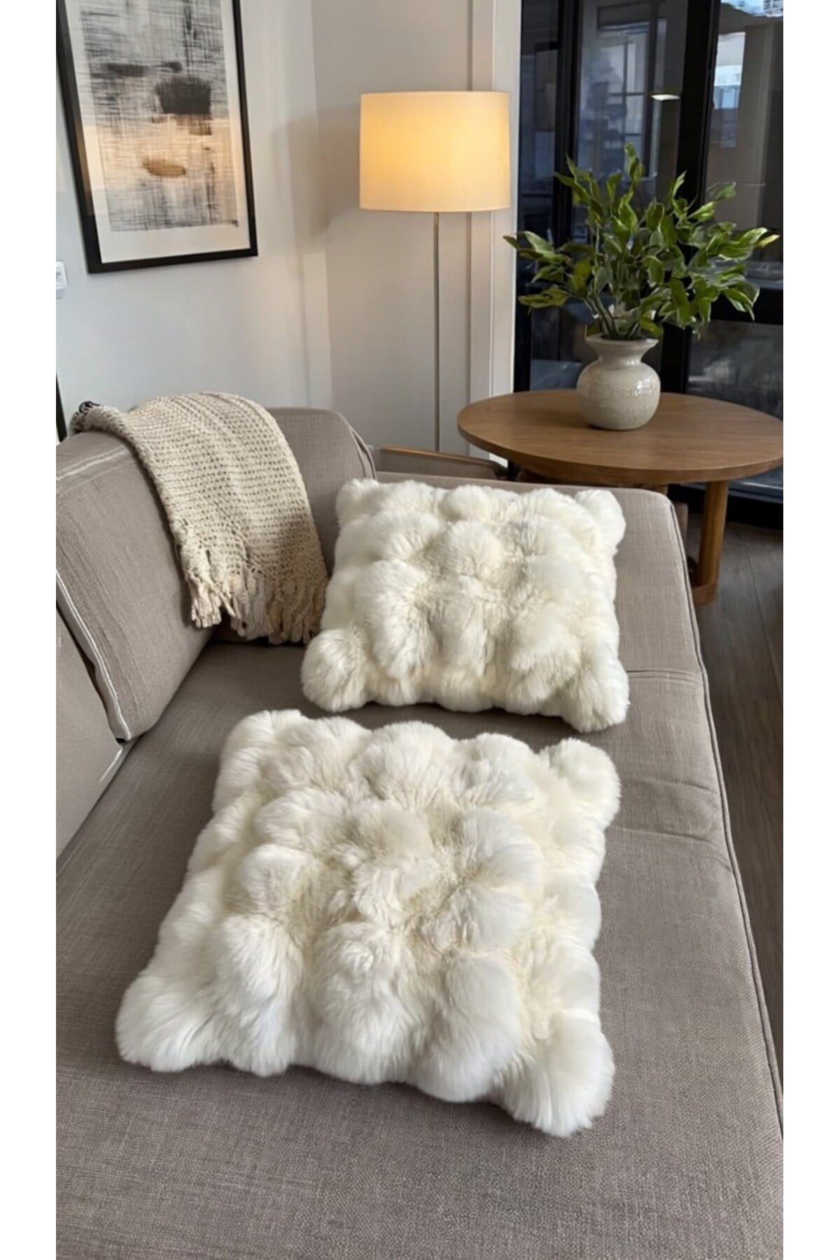 2’li Beyaz Tek Traflı Peluş Kırlent Kılıfı Seti