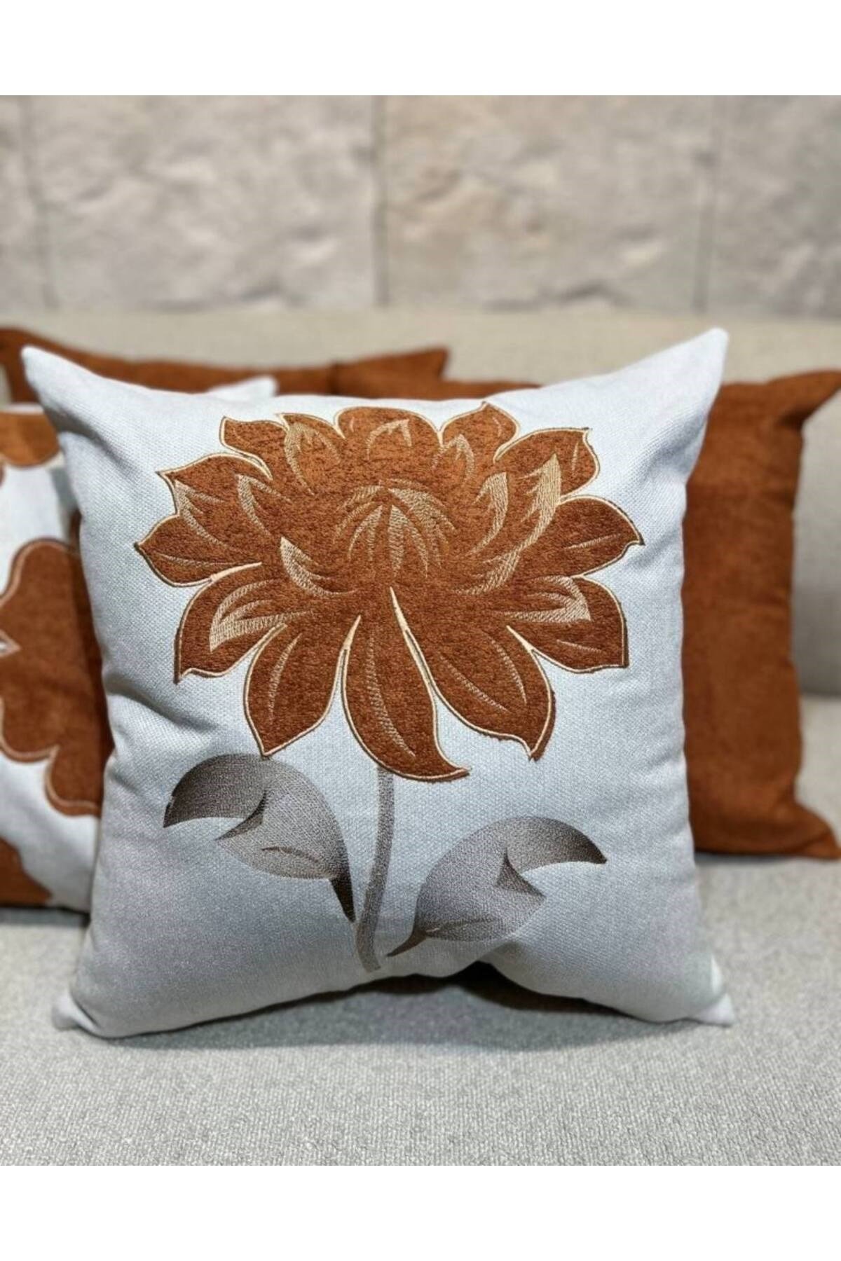 4Lü Özel Tasarım Nakışlı 2 Sade Taba Renk 2 Taba Çiçek Serisi Kırlent Kılıfı 45x45 cm – 2 Farklı Model, Şık ve Modern