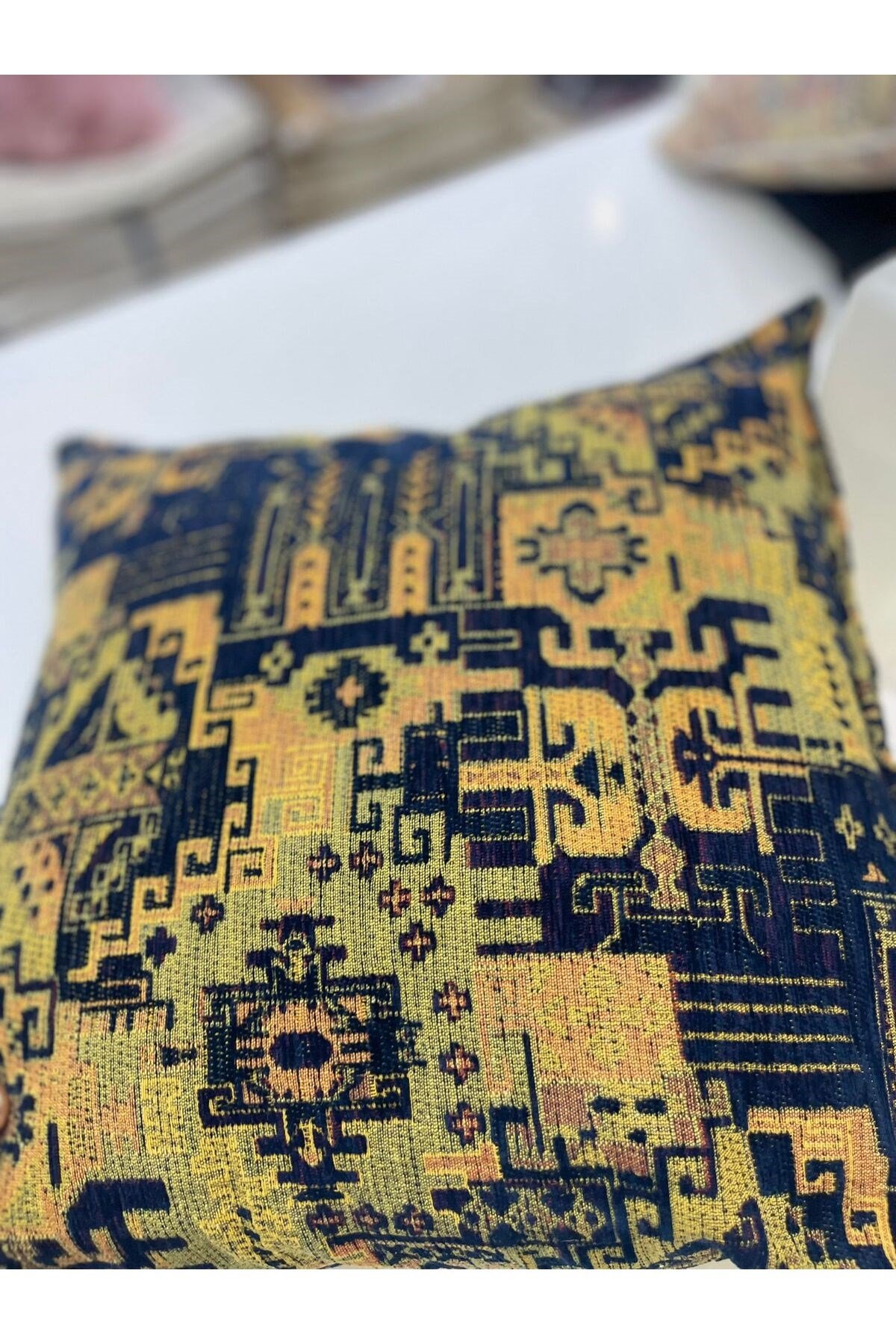 Kilim Desenli Dokuma Kumaş 43x43 Kırlent Kılıfı
