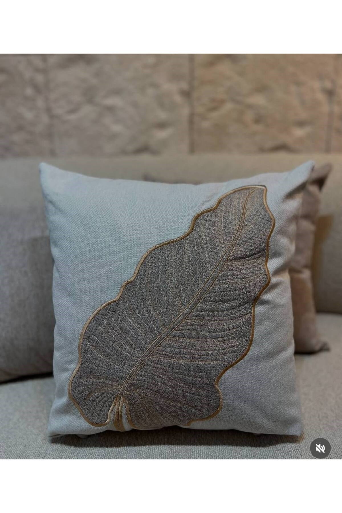 Özel Tasarım Nakışlı Yaprak Serisi Kırlent Kılıfı 45x45 cm – 3 Farklı Model, Şık ve Modern