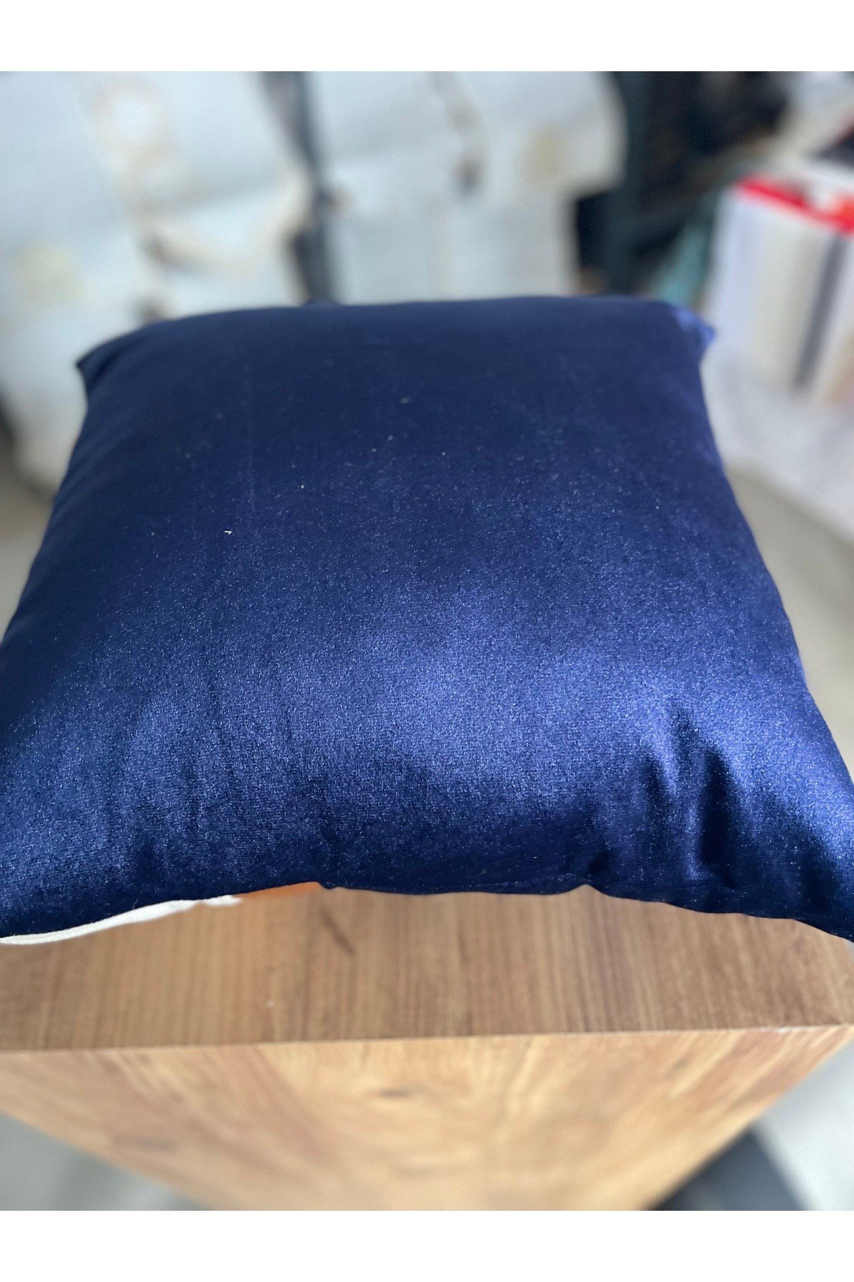 Polar Kadife Deri Şerit Dekoratif 2Li Kırlent Kılıfı 45 x 45 cm
