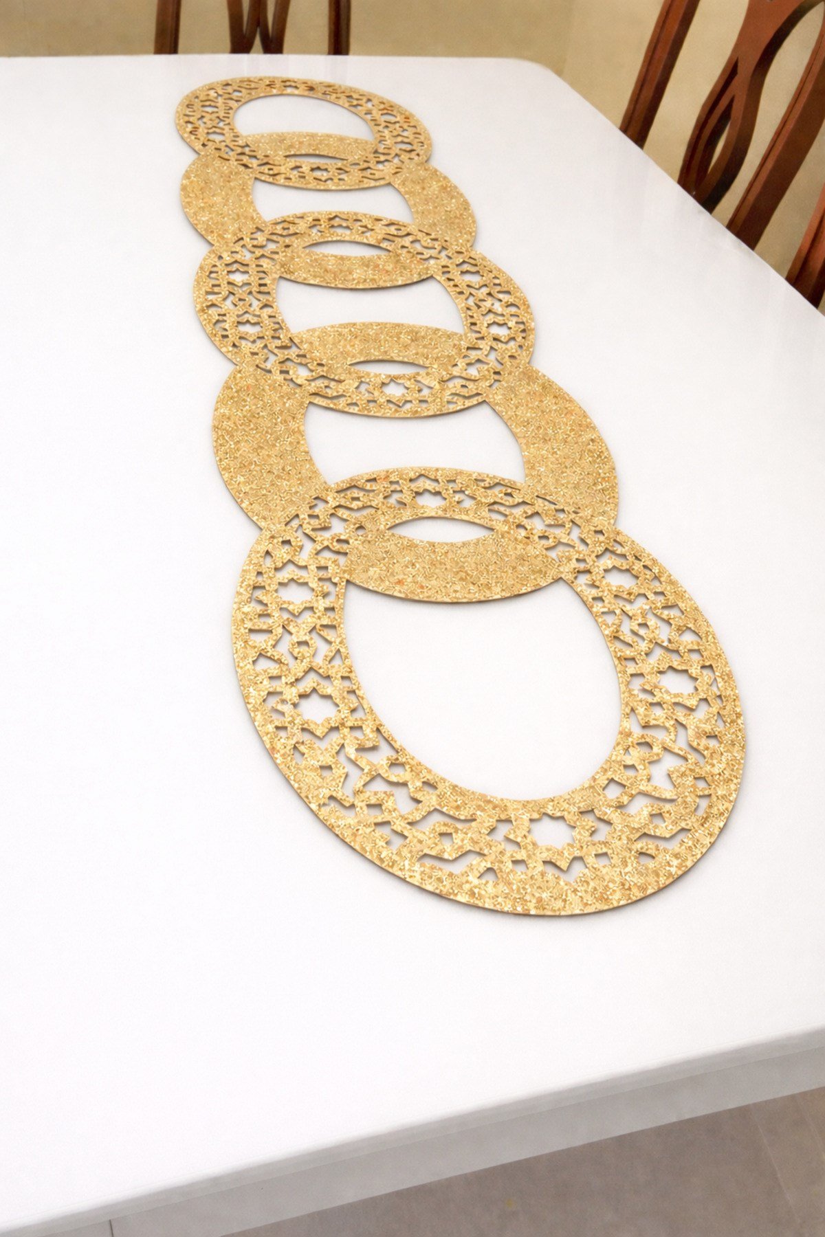Simli Parlak Gold Suni Deri Lazer Kesimli 33 x 100 Runner