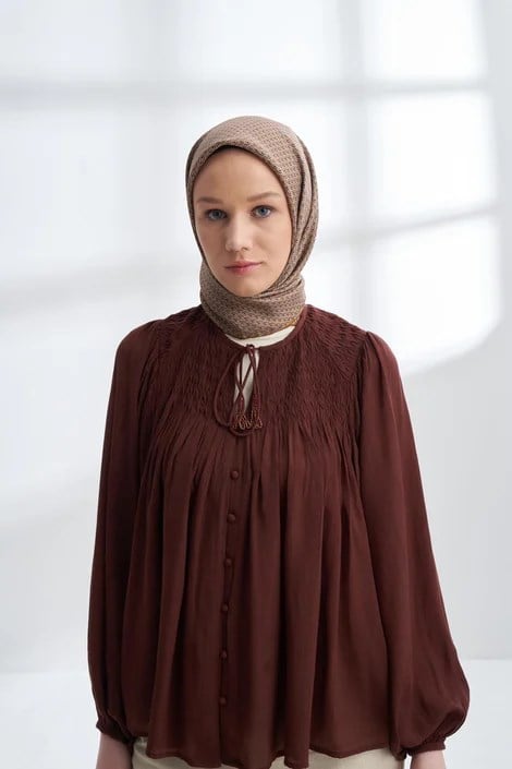 ARMANDA NOIRE DESEN TWILL İPEK EŞARP - KARAMEL