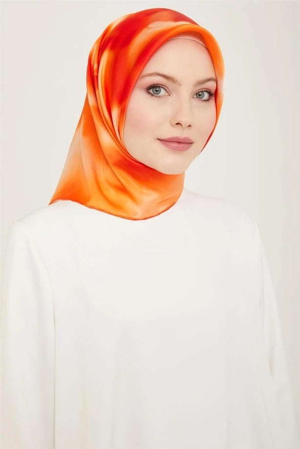 ARMİNE ÇİÇEK DESENLİ TWİLL İPEK EŞARP 24YA9124 82 86