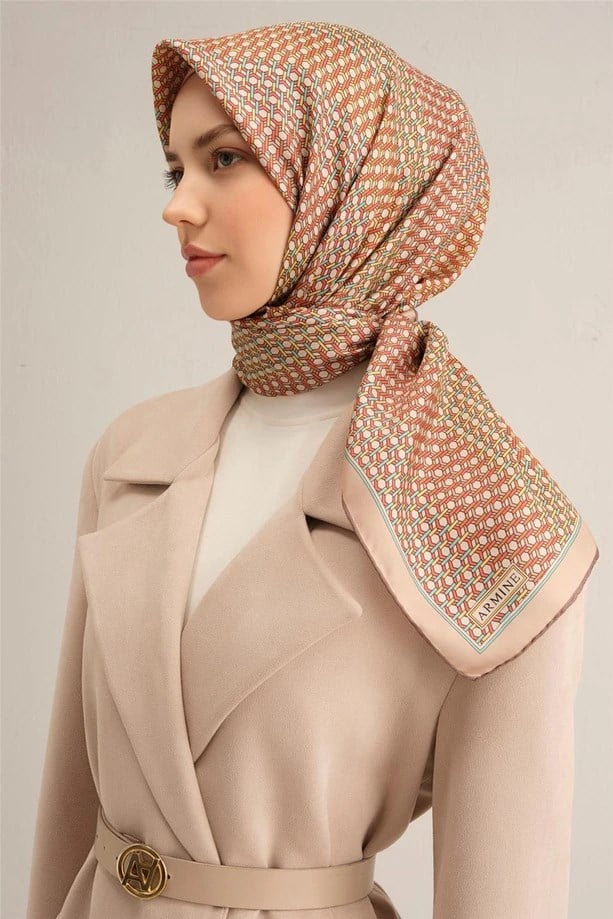 ARMİNE KLASİK DESENLİ SAF İPEK SURA EŞARP 9319D 83