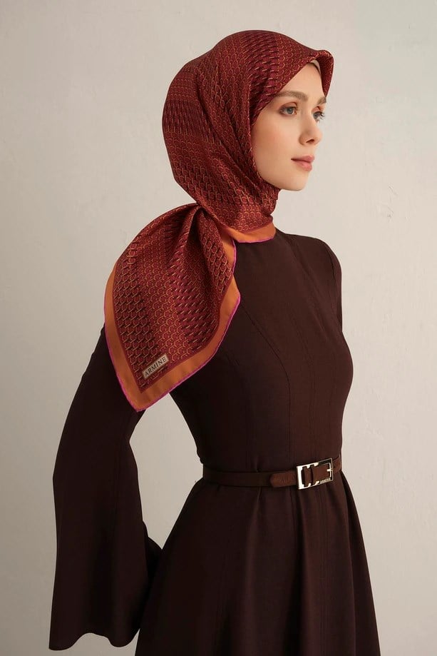 ARMİNE KLASİK DESENLİ SAF İPEK SURA EŞARP 9319D 54