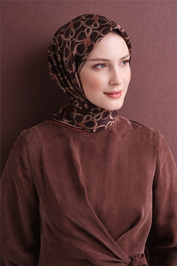ARMİNE SAF İPEK SURA EŞARP 9638D01-52