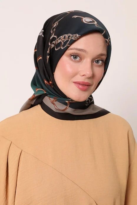 FLORAL EŞARP -ZÜMRÜT PIRILTISI