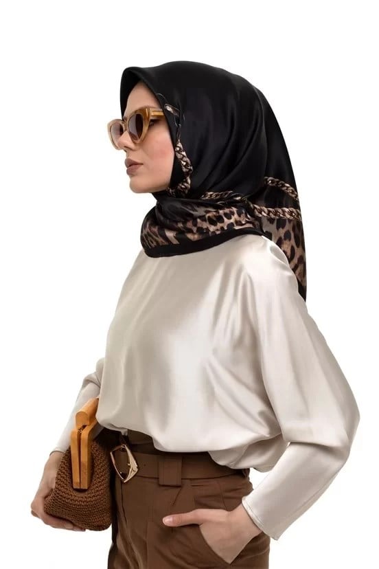 LA BOUTIQUE 1522 SURA İPEK - 01 - 90X90 EŞARP