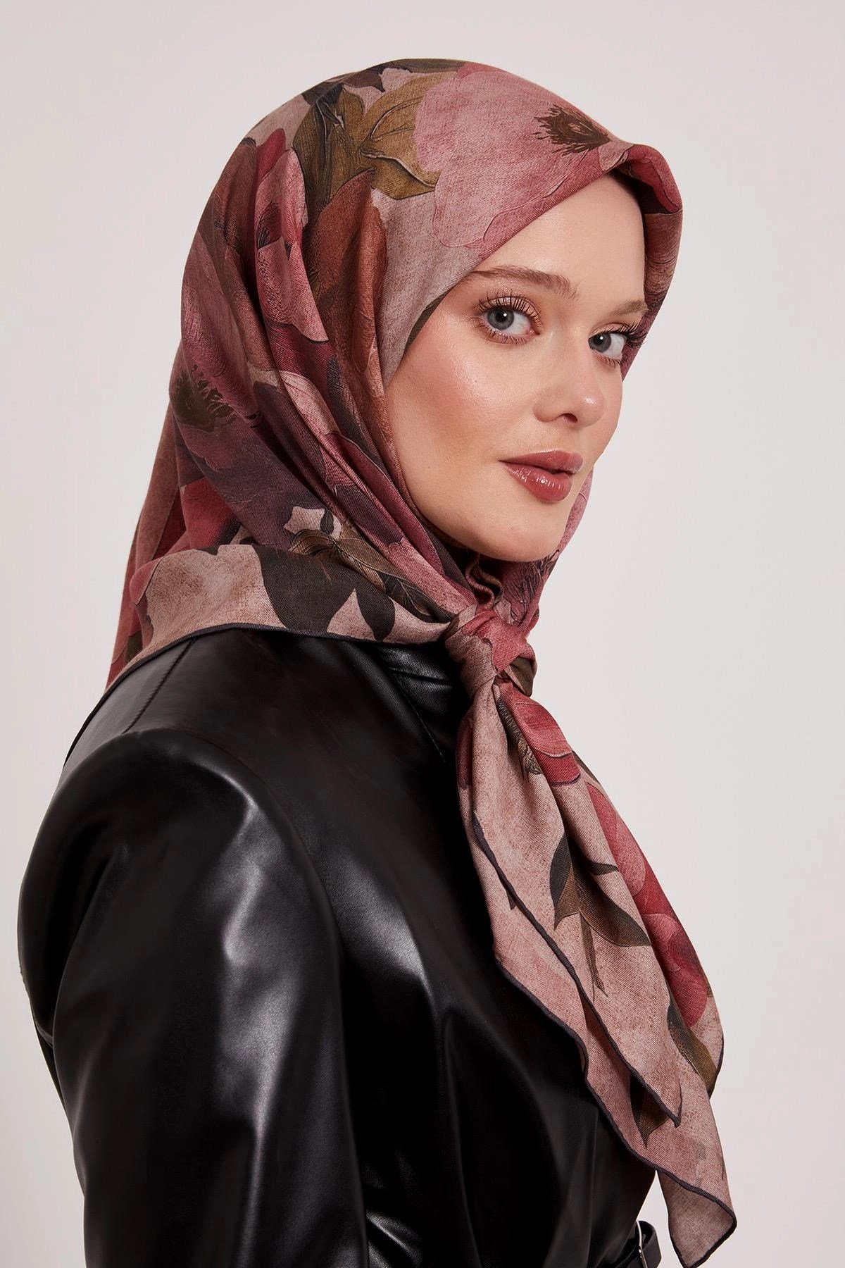 LUVENSARA OSCAR EŞARP -GÜLKURUSU