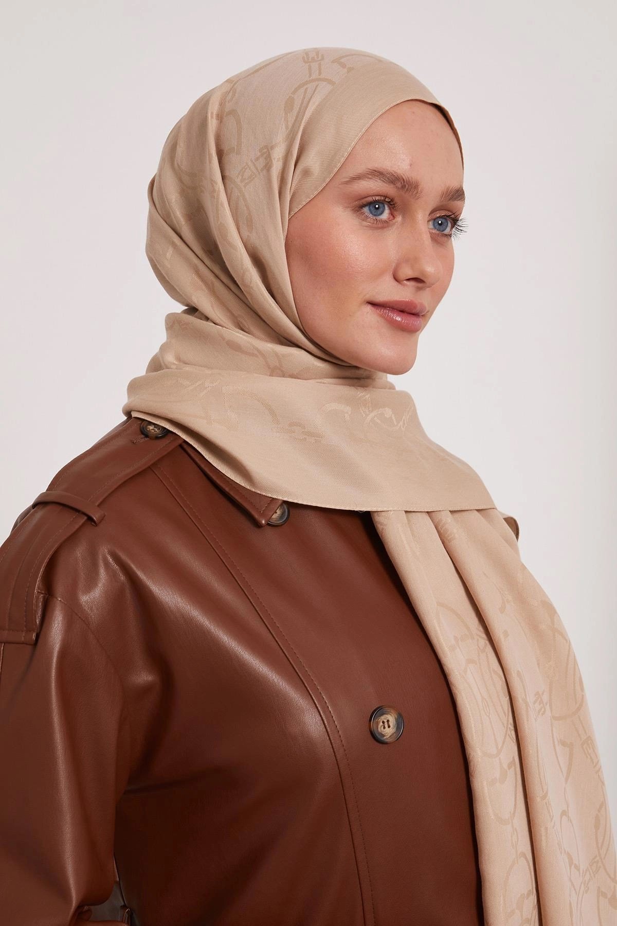 LYOCELL NAİA JAKARLI ŞAL -İNCİ BEJİ