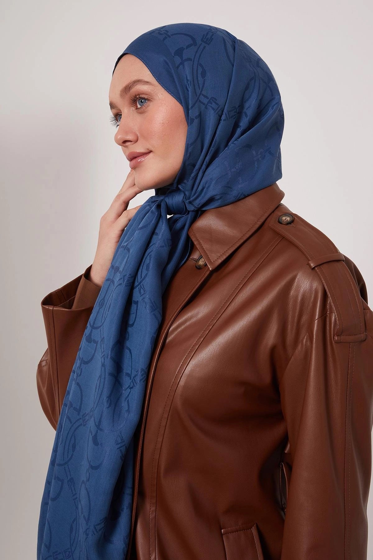 LYOCELL NAİA JAKARLI ŞAL -MİSTİK MAVİ