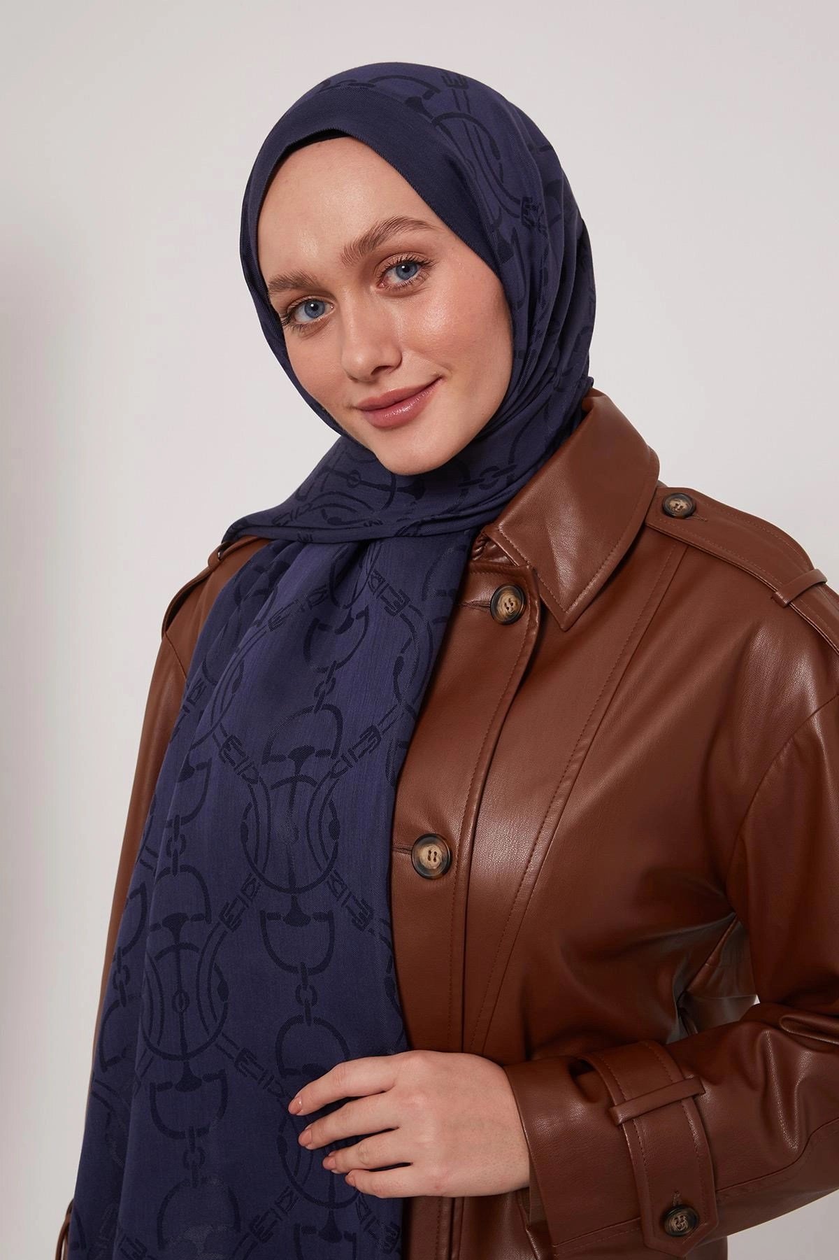 LYOCELL NAİA JAKARLI ŞAL -YAĞMUR LACİVERTİ
