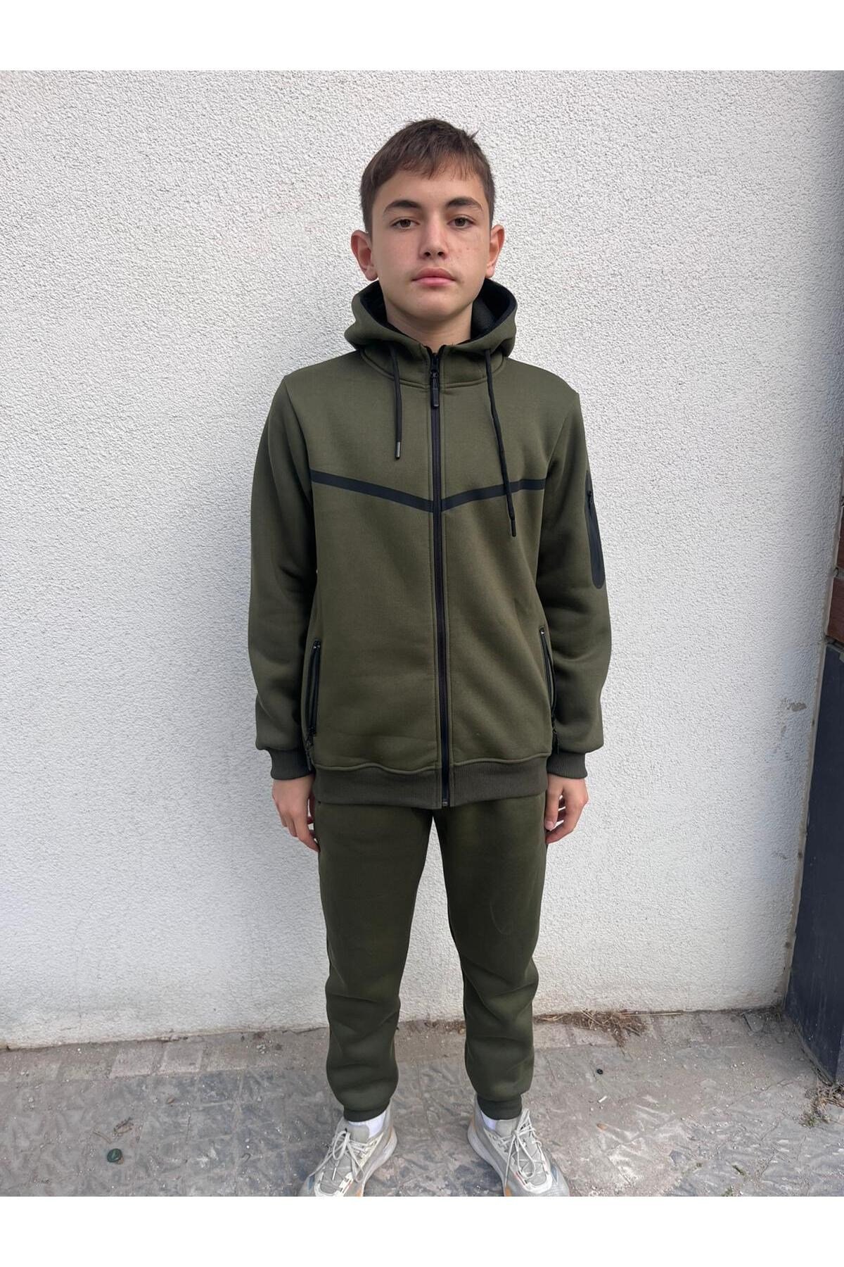 Erkek Çocuk alt üst eşofman takımı