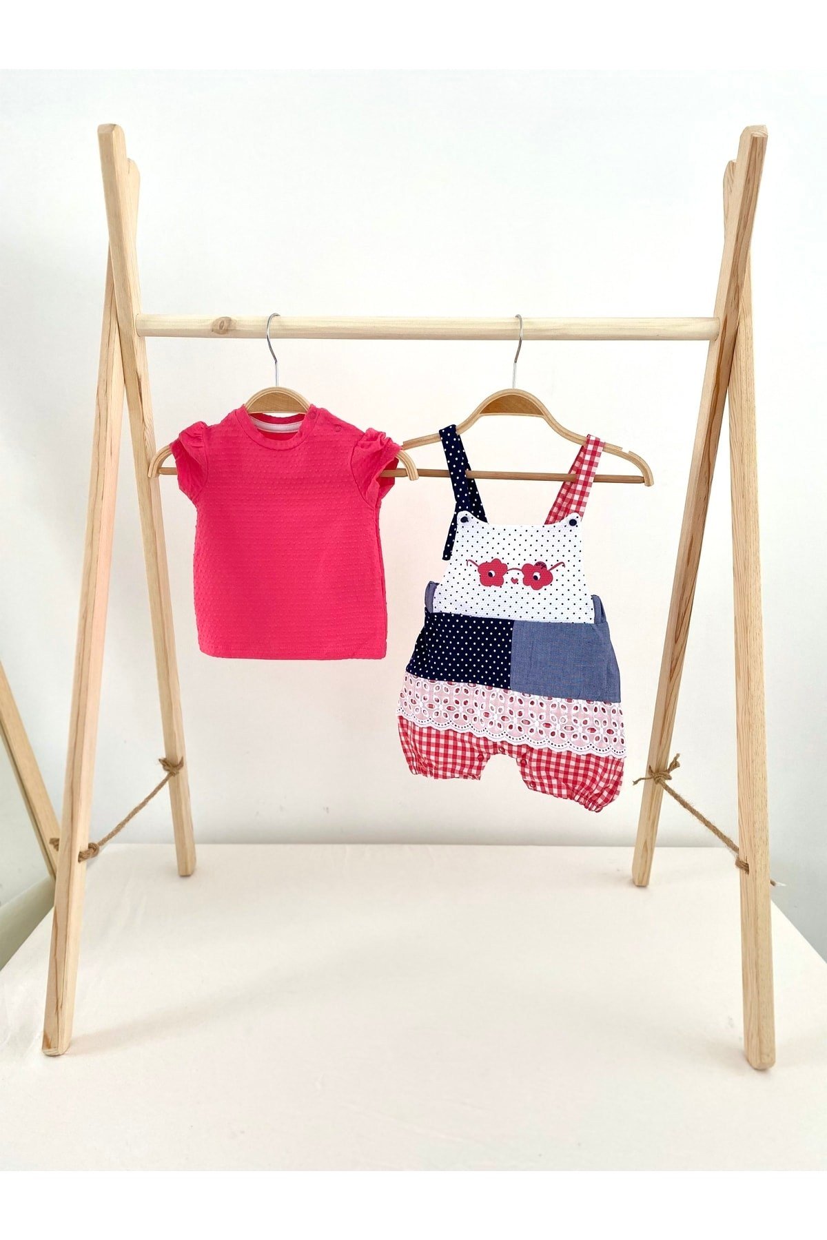 Kız Bebek Kot Ve Güpür Detaylı Sevimli Salopet T-shirt Ikili Set