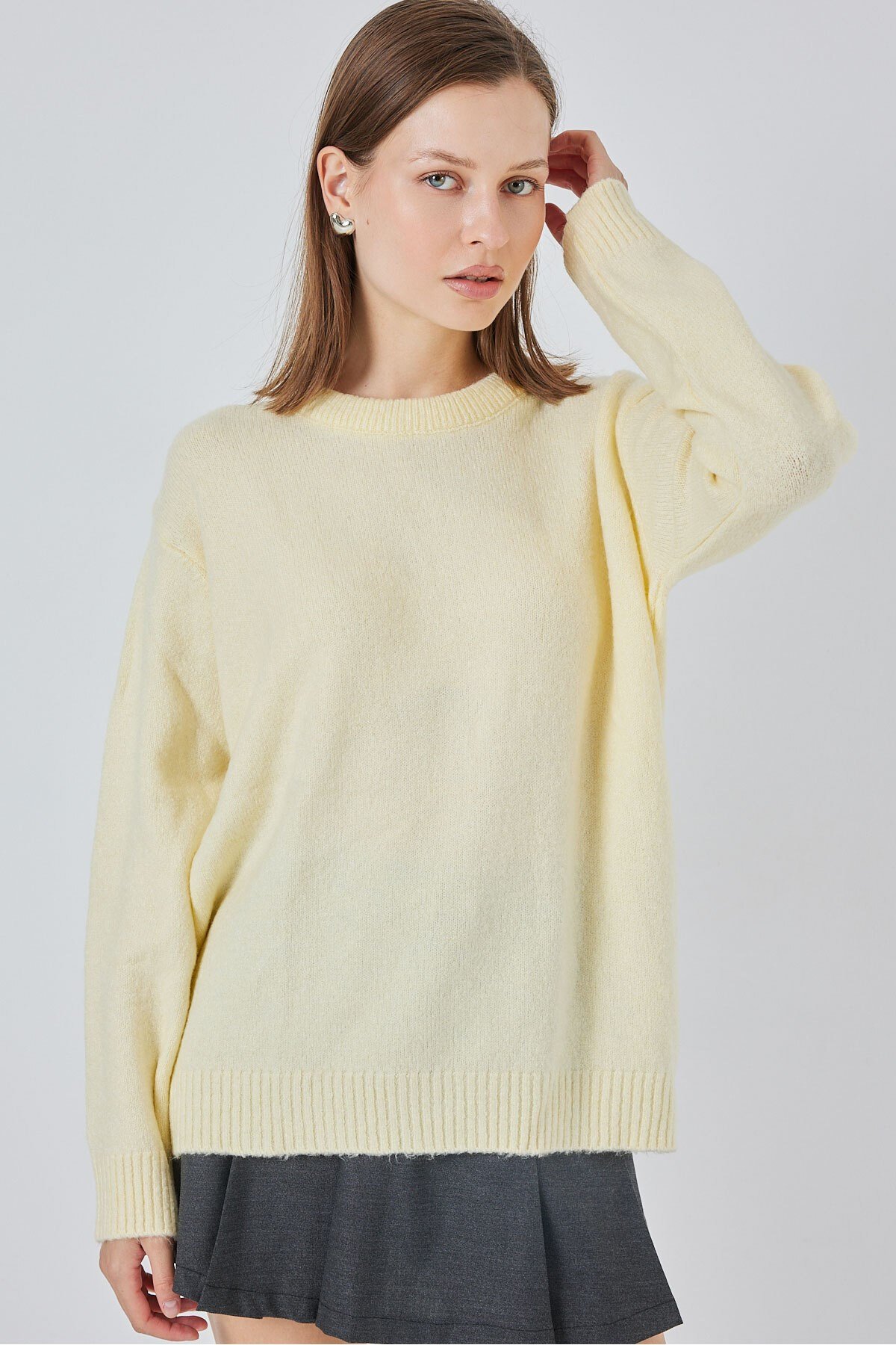 15895 Kadın Oversize Triko Kazak - A.Sarı