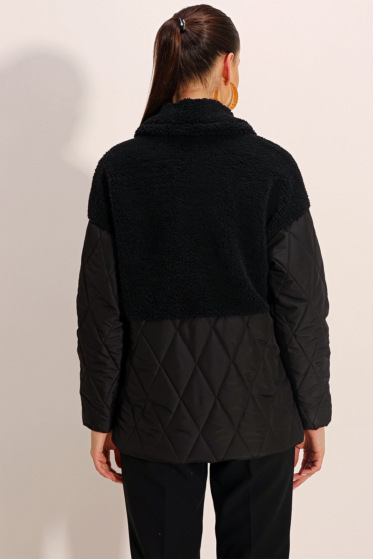 5182 Peluş Detaylı Oversize Şişme Mont - Siyah