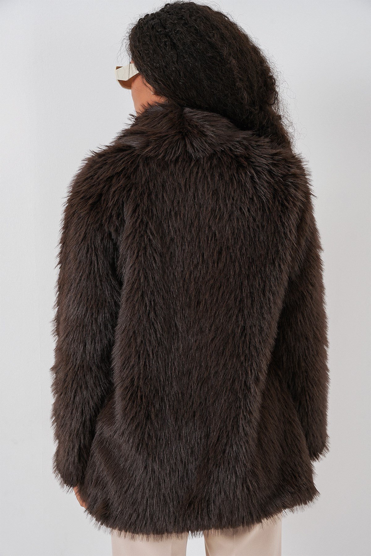 Kadın Kemerli Oversize Kürklü Kaban 9156 - Kahverengi