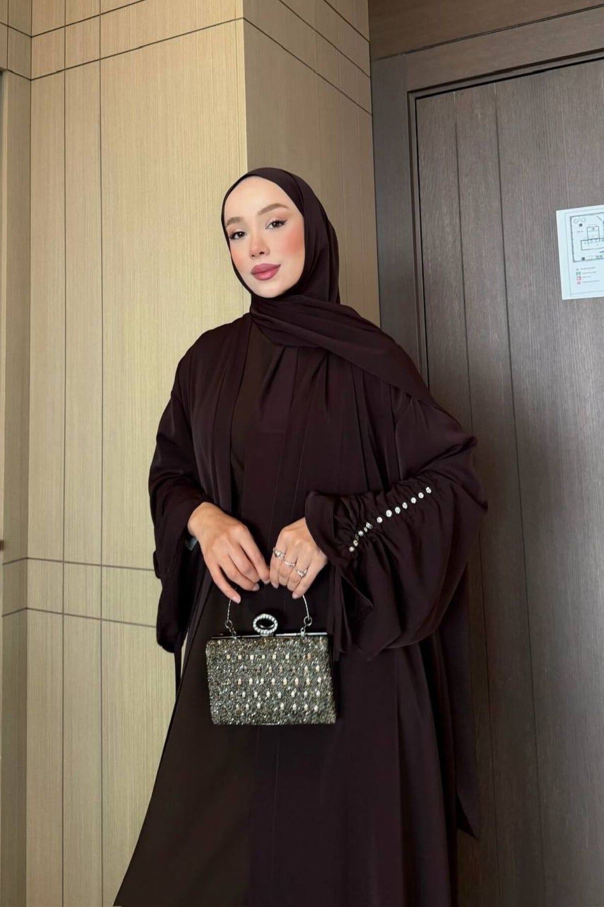 Kol Büzgü Detaylı Abaya (Şal dahildir) - Kahverengi