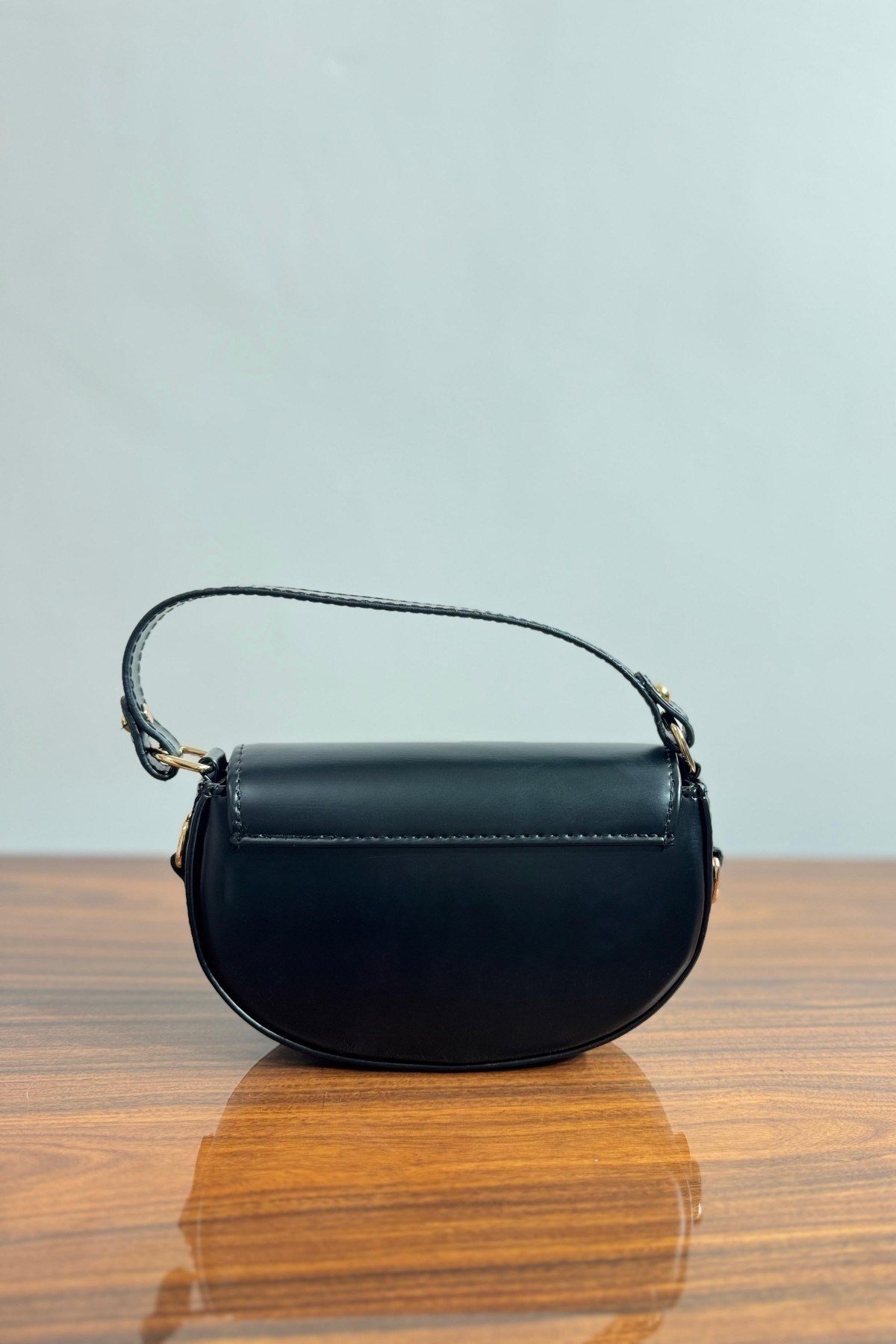 Mini Oval El Ve Omuz Çantası - Siyah