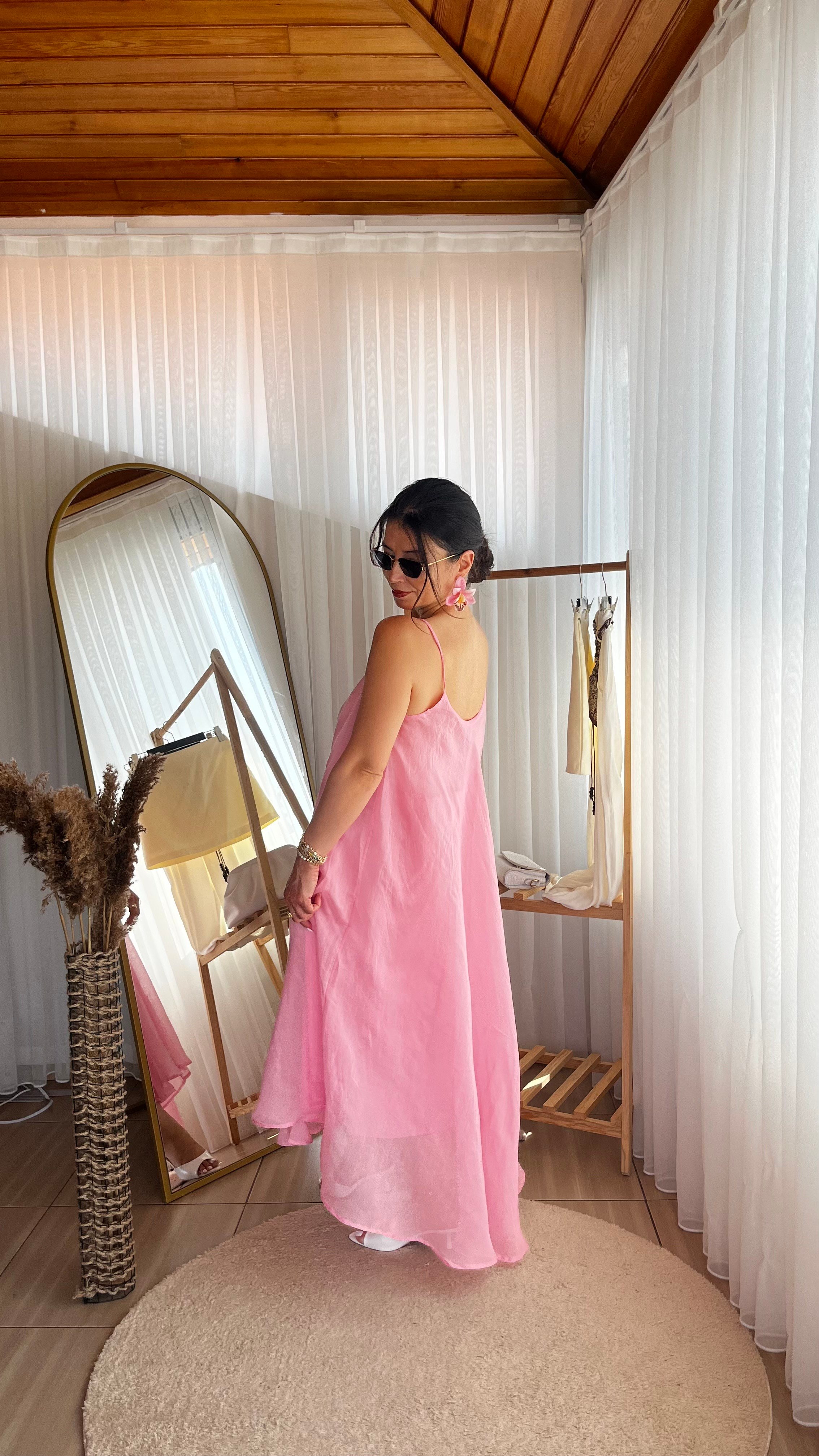 PEMBE KEMERLİ ELBİSE