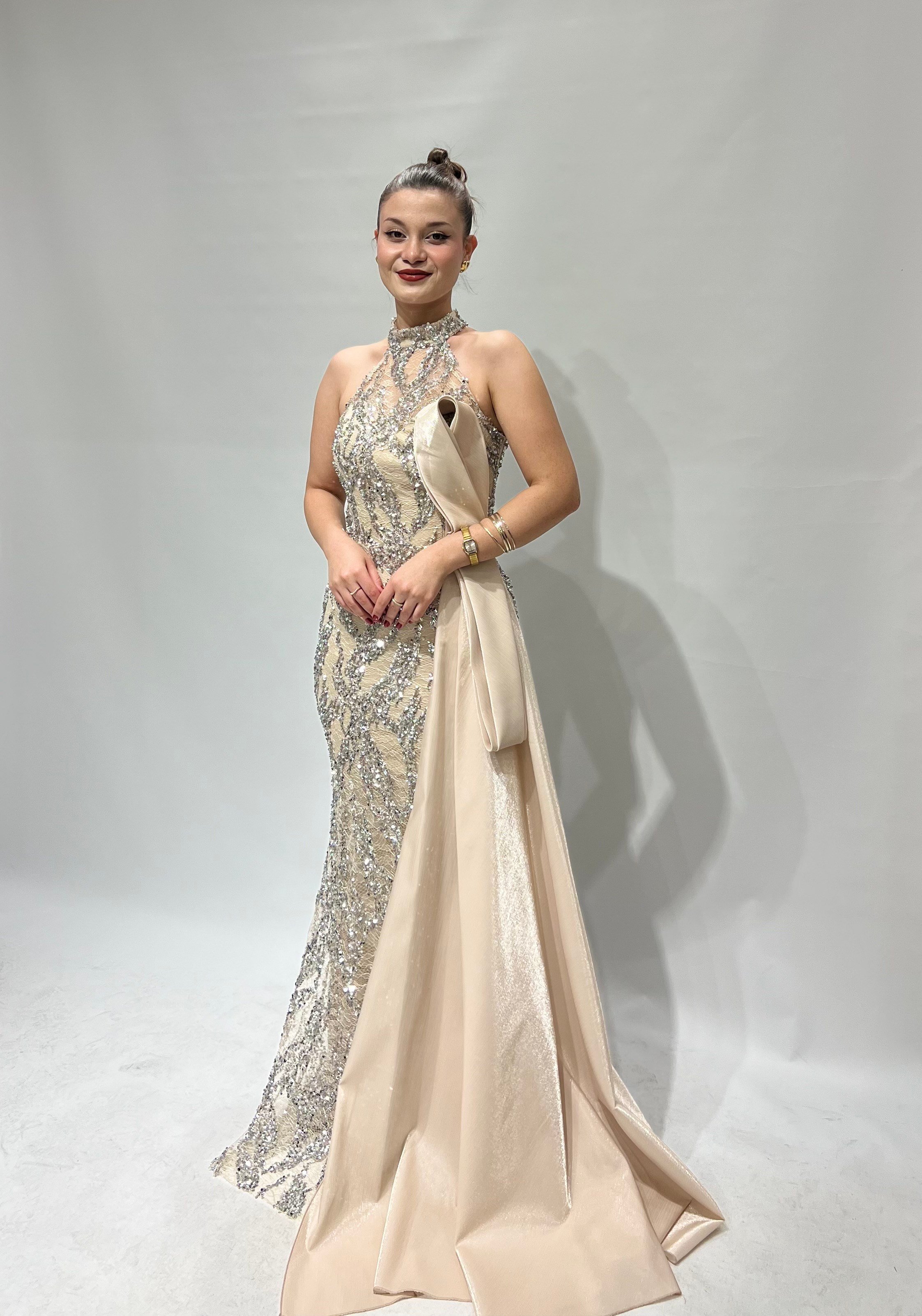Halter Yaka Gümüş Abiye