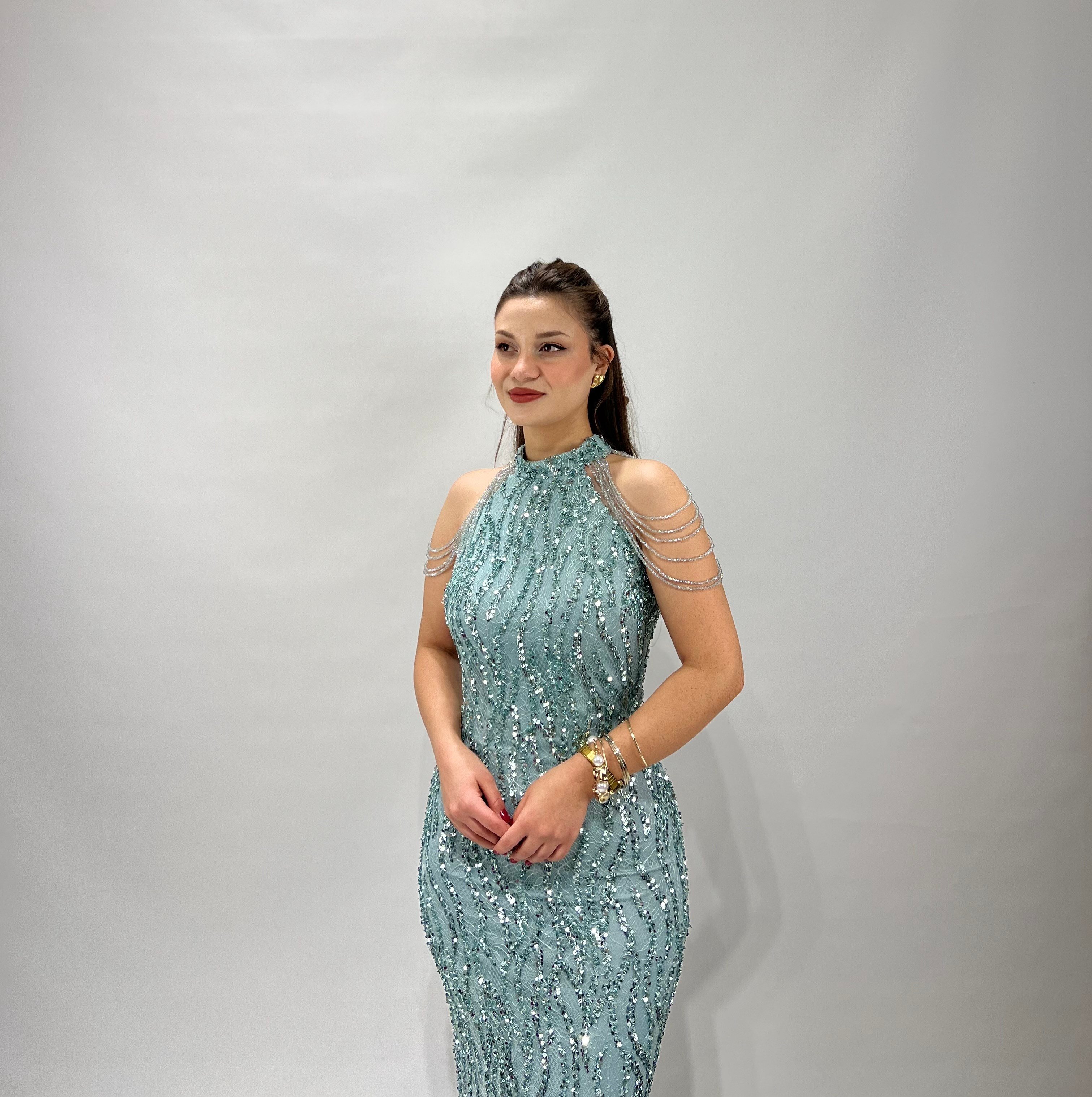 Mint Yeşili Halter Yaka Kolları Boncuk Elbise