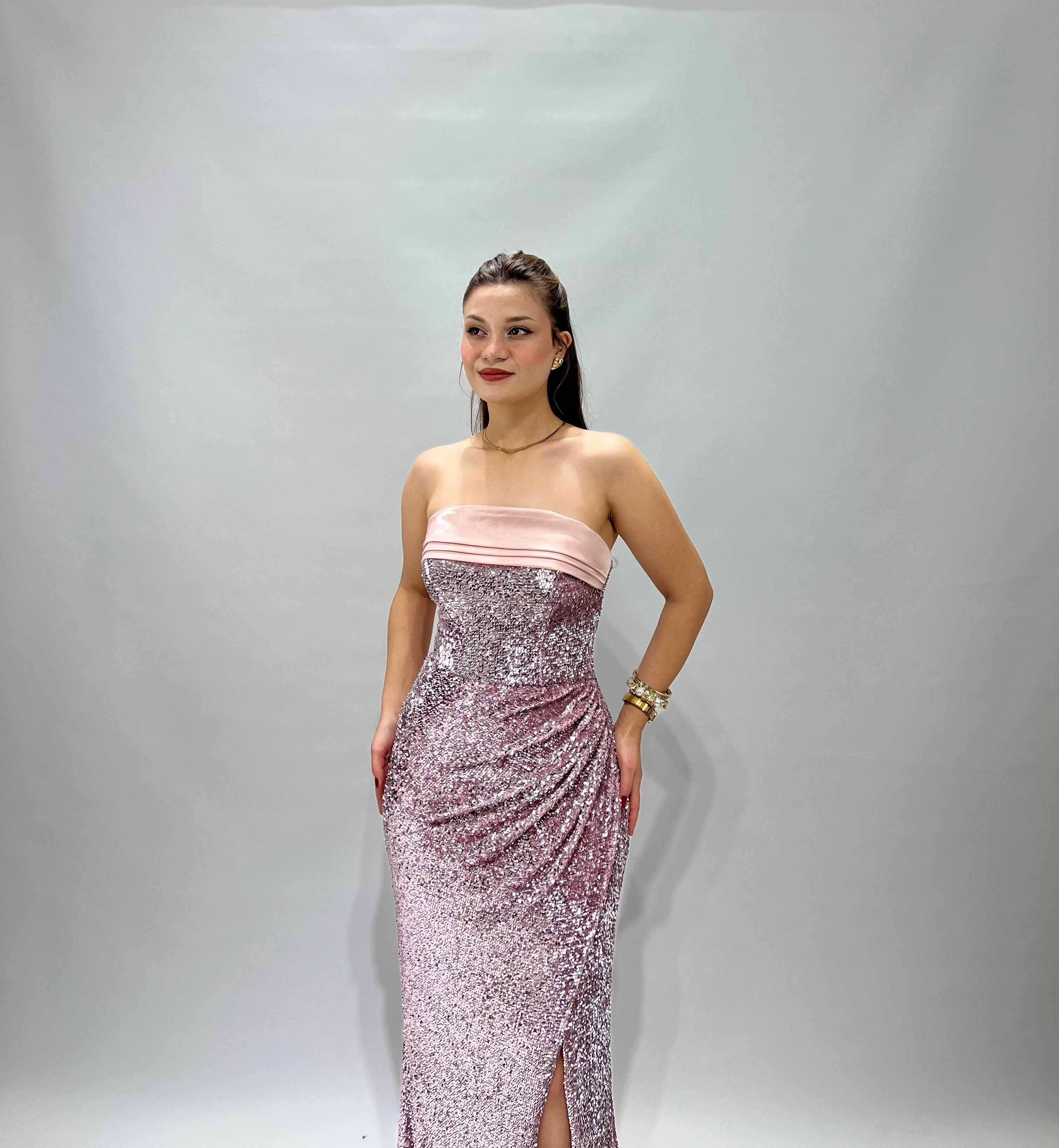 Pembe Saten Detaylı Elbise