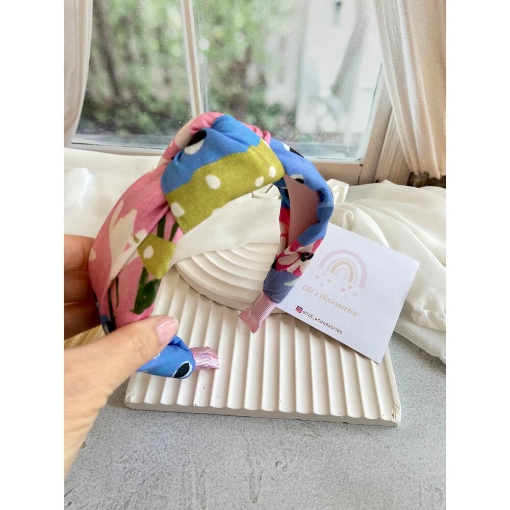 DESENLİ KUMAŞ DÜĞÜM MODEL TAÇ