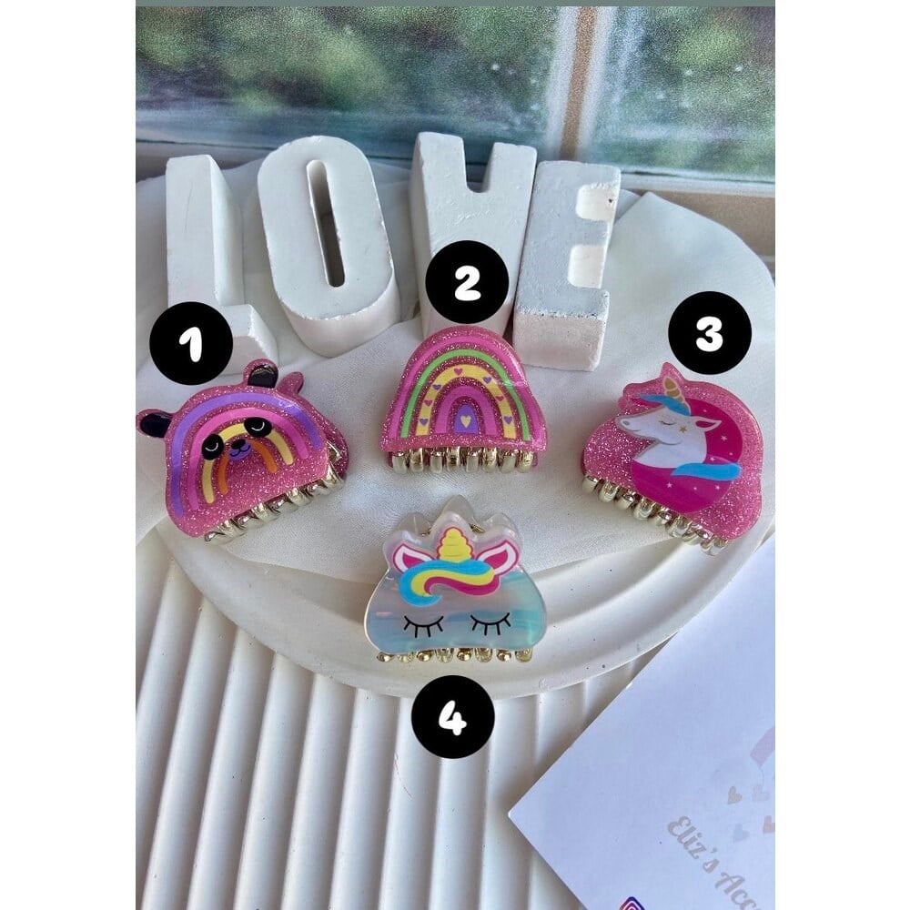 İKİ TARAFIDA DESENLİ SİMLİ MANDAL TOKA