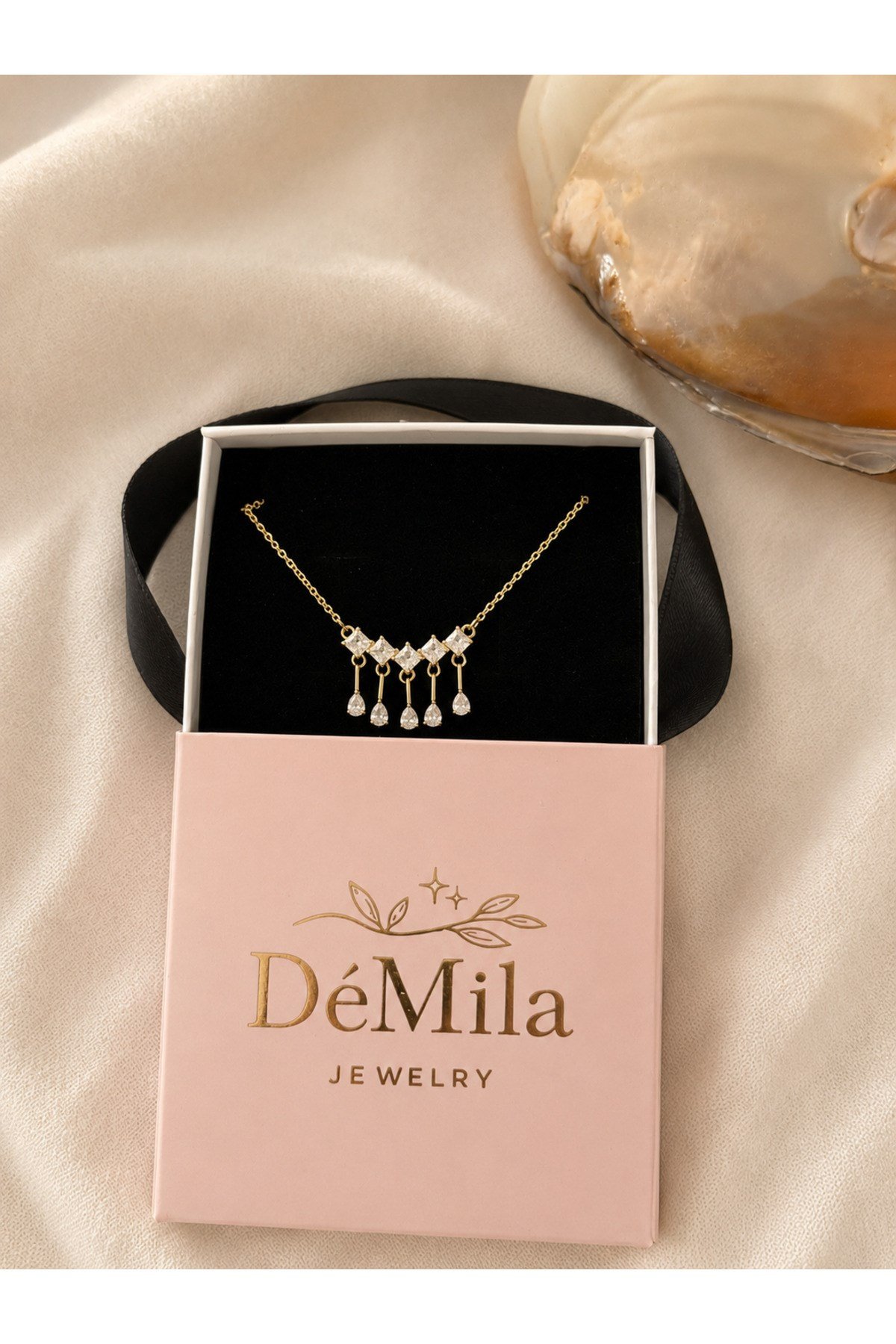 DéMila Lunelle Gold Zirkon Taşlı Sallantılı Çelik Kolye