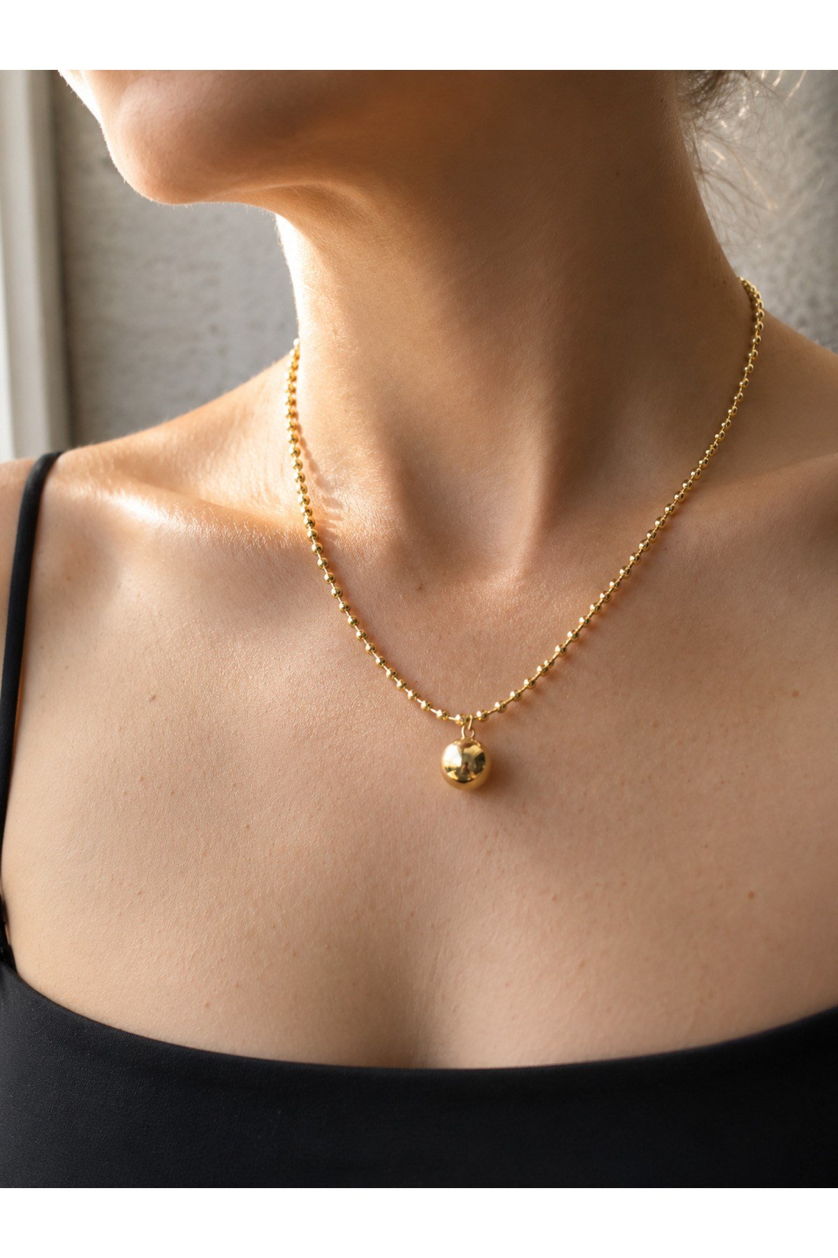 DéMila Nola Gold Minimal Top Uçlu Paslanmaz Çelik Kolye