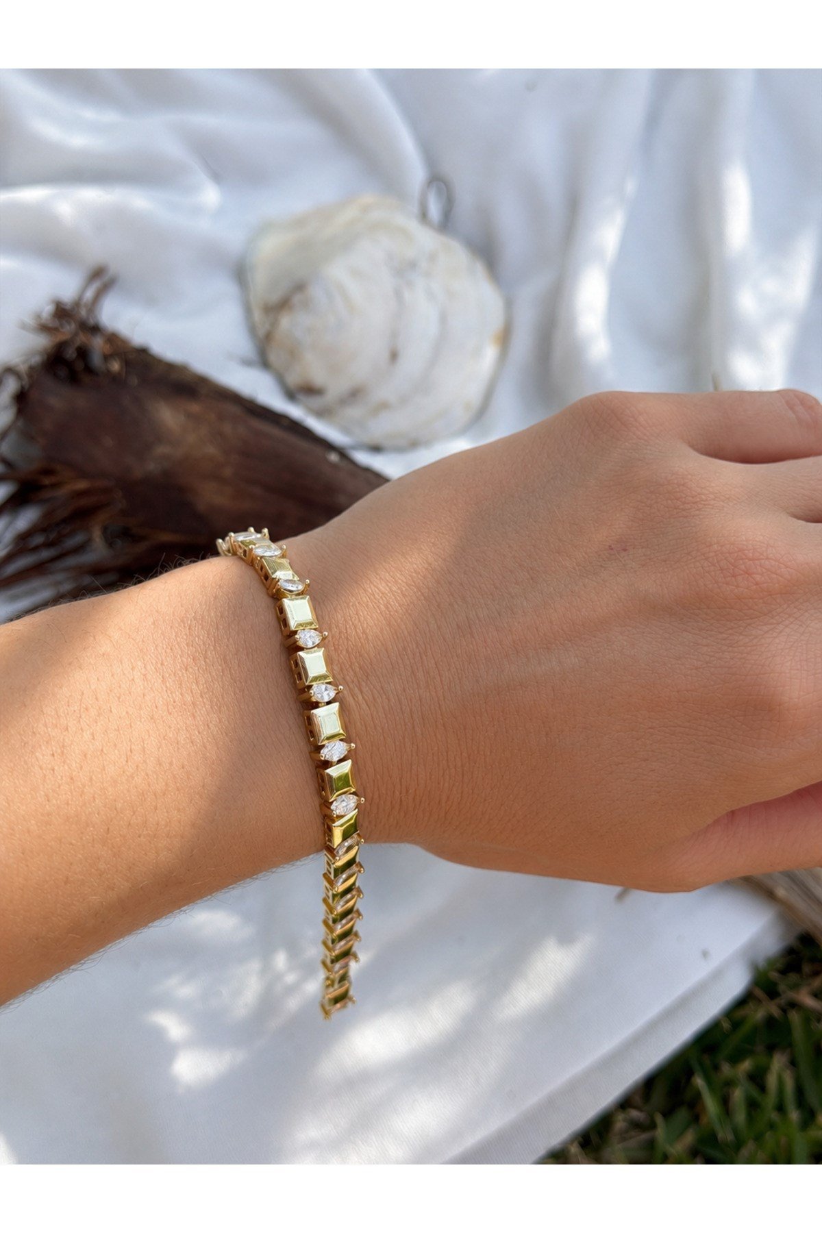 DéMila Seraphine Baget Zirkon Gold Bileklik