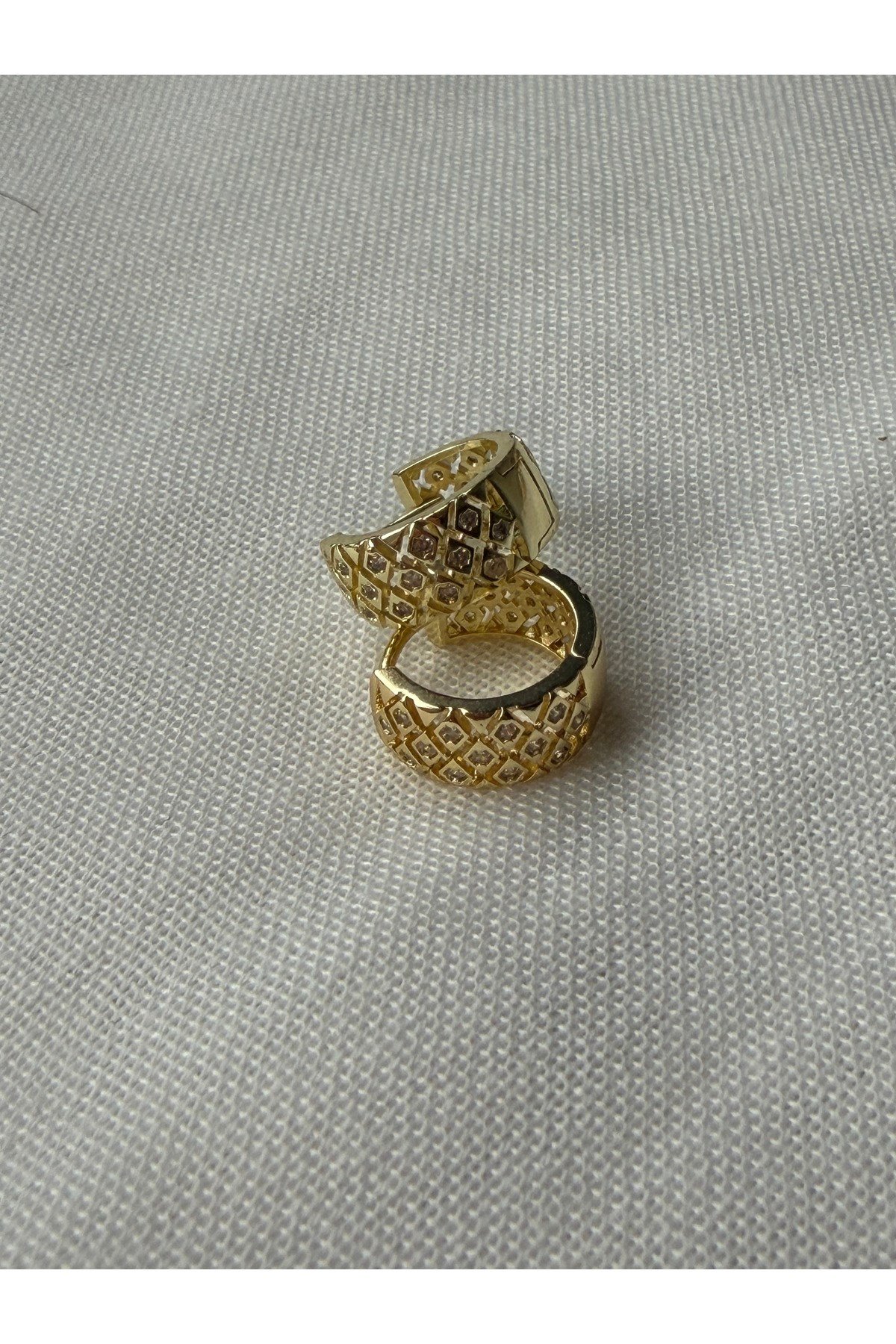 DéMila Verona Desenli Gold Halka Küpe