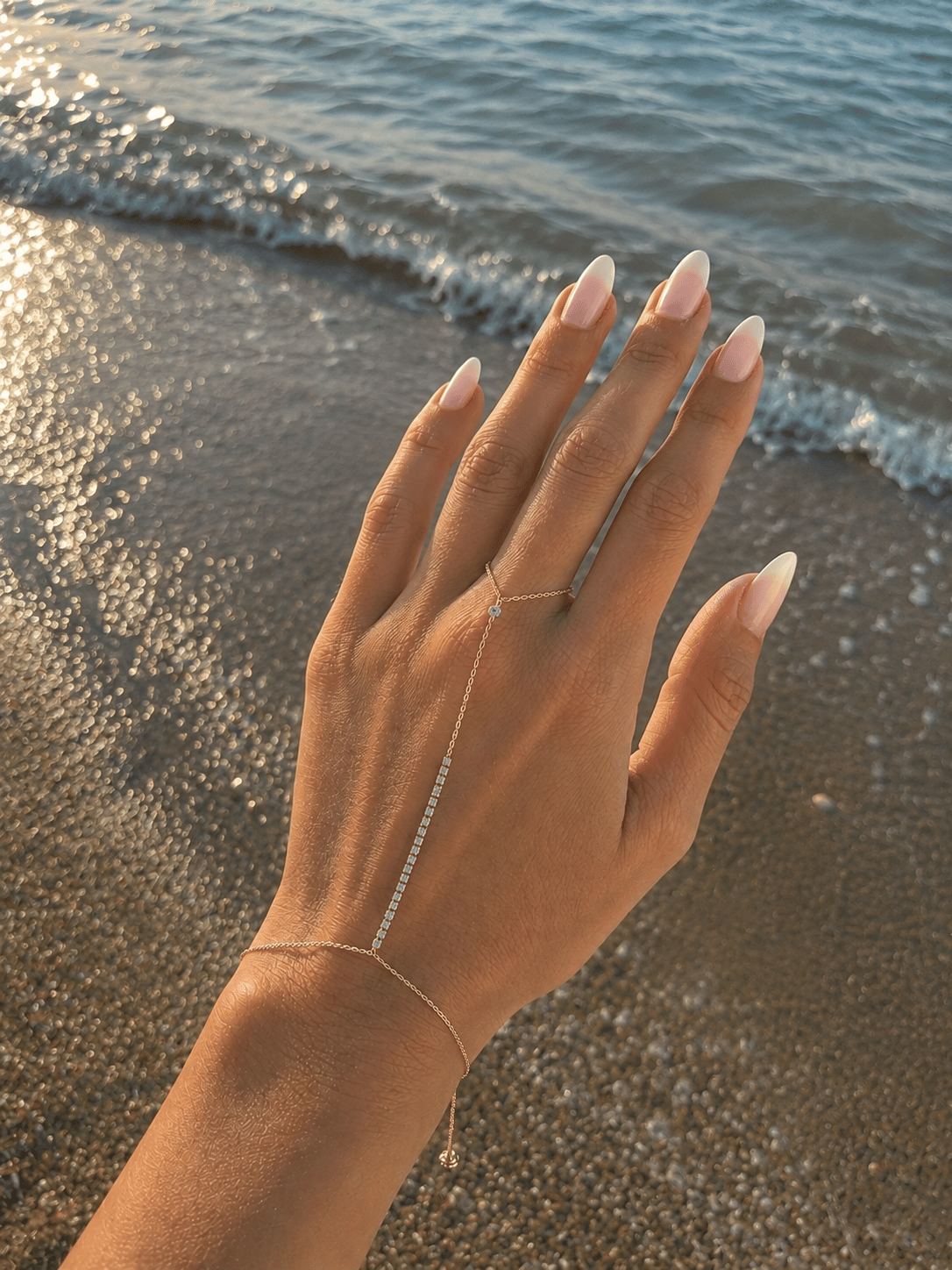 Lumera Sıra Zirkon Taşlı Gold Şahmeran