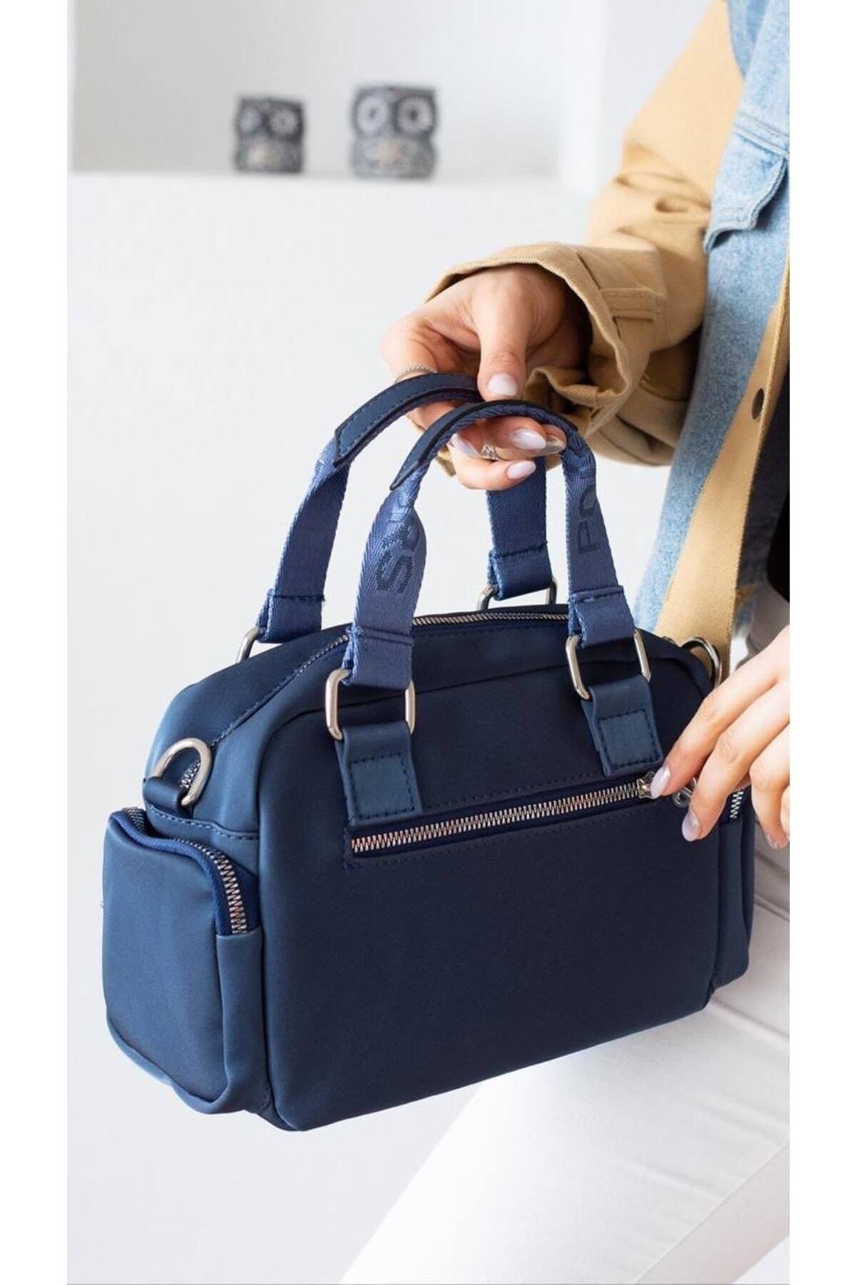 Çanta Omuz Ve Kol Çantası Uzunluk Ebatı 19cm Genişlik Ebatı 26cm
