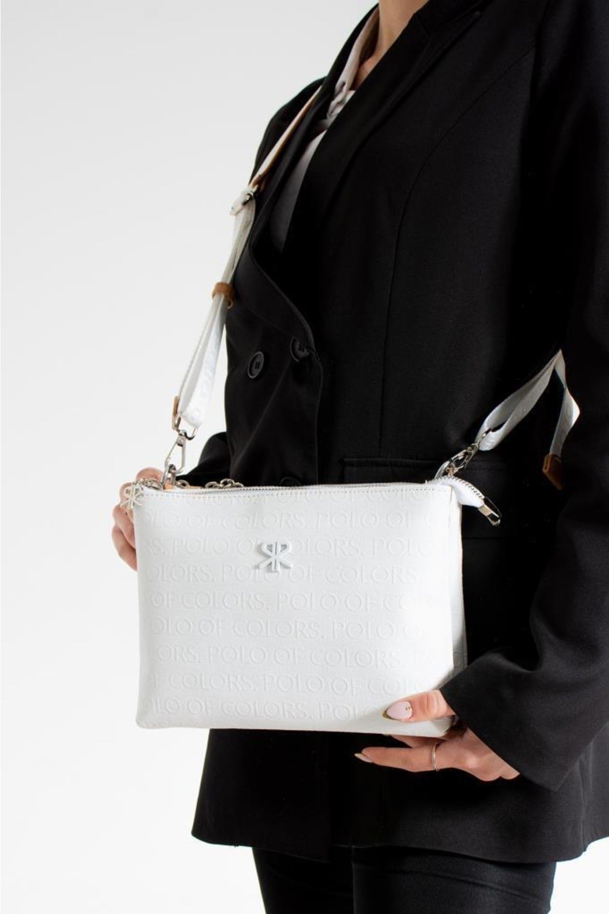 Ceni Beyaz Kamel Çok Gözlü Kadın Omuz Ve Çapraz Çantası 18x25 Ebatında