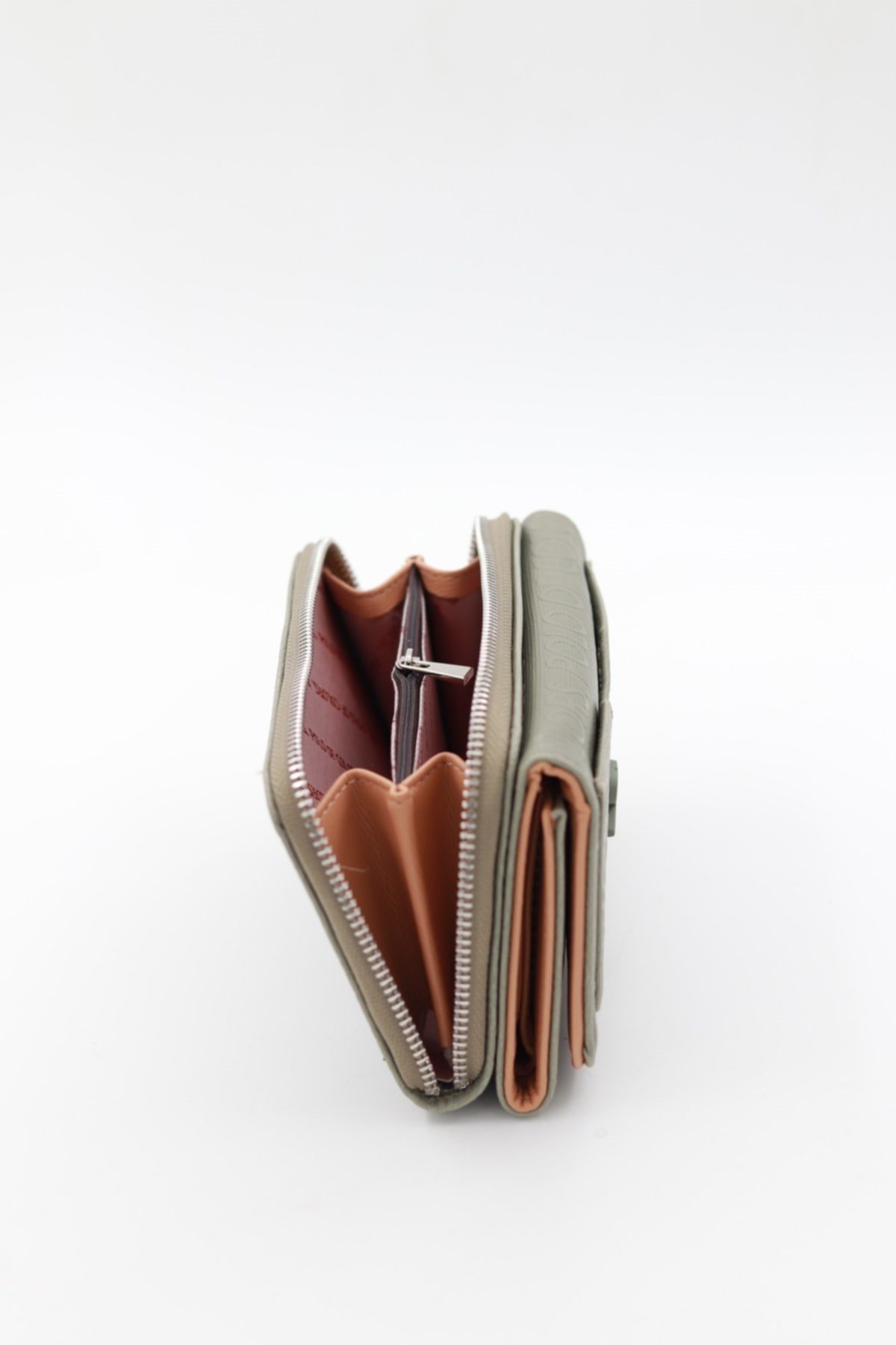 Cüzdan Uzunluk Ebatı 20 cm Genişlik Ebatı 12 cm İç Genişlik 28 cm