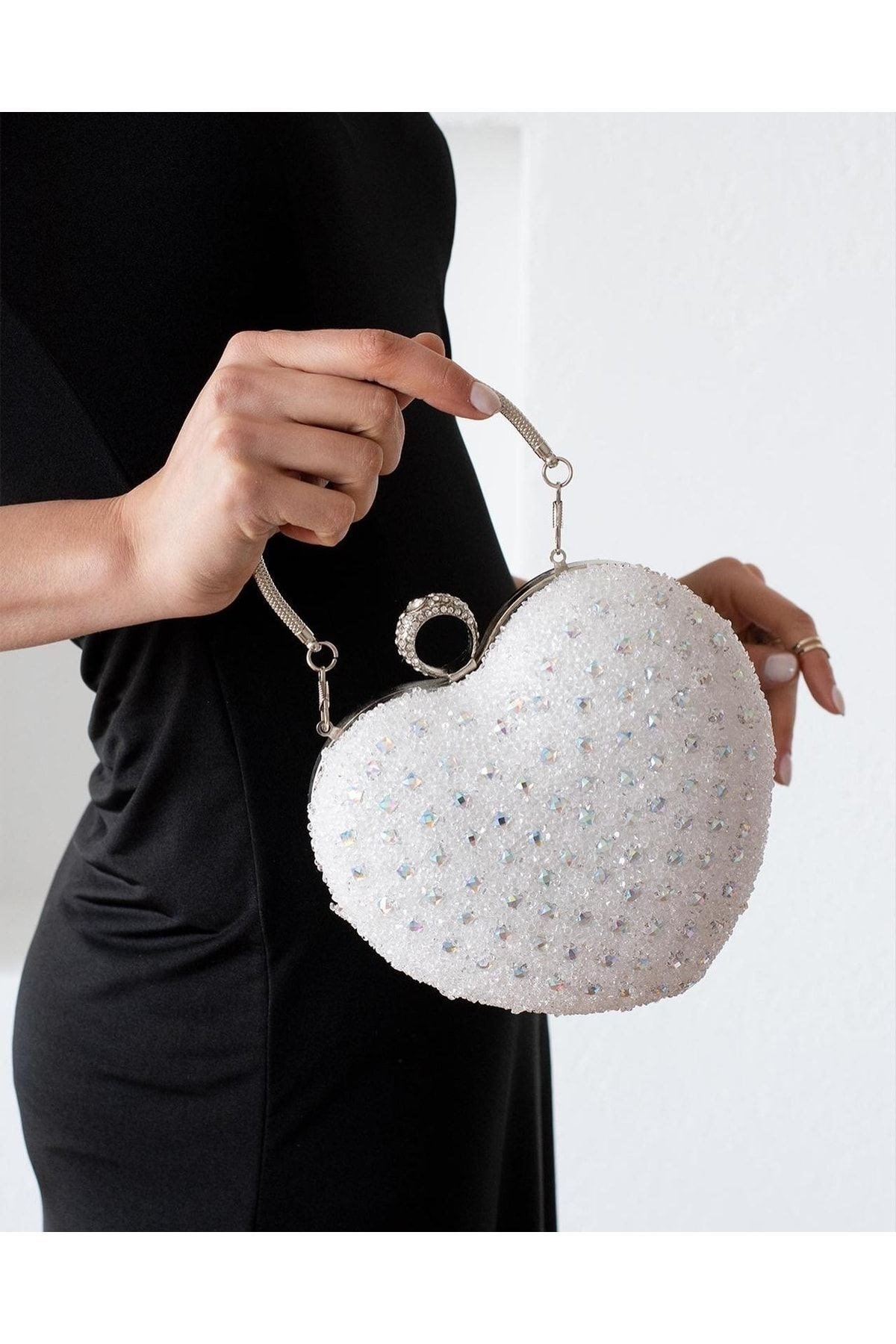 Ella Kalp Taşlı Beyaz Kadın Abiye El Çanta 19x20 Ebat