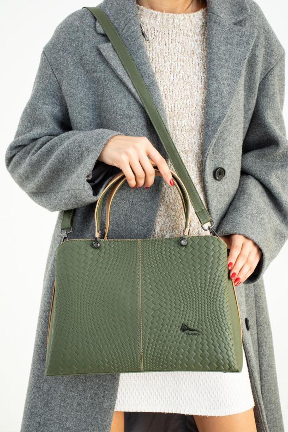Jaxi A Yeşilkrc Kandın Omuz Ve Kol Çantası 24x35 Ebatında