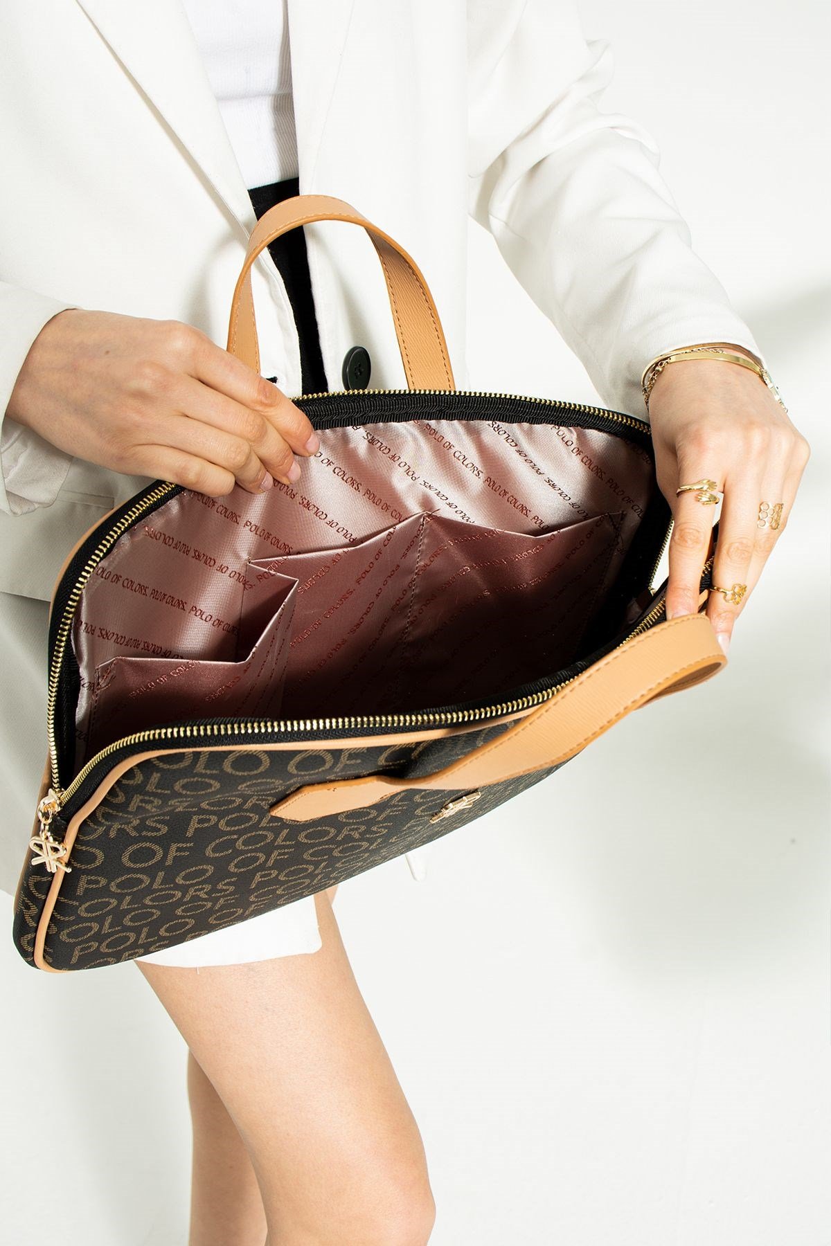 Joyce Siyah Kamel Empirme Baskı Unisex Netbok Ve Evrak Çantsı 28x37 Ebatında