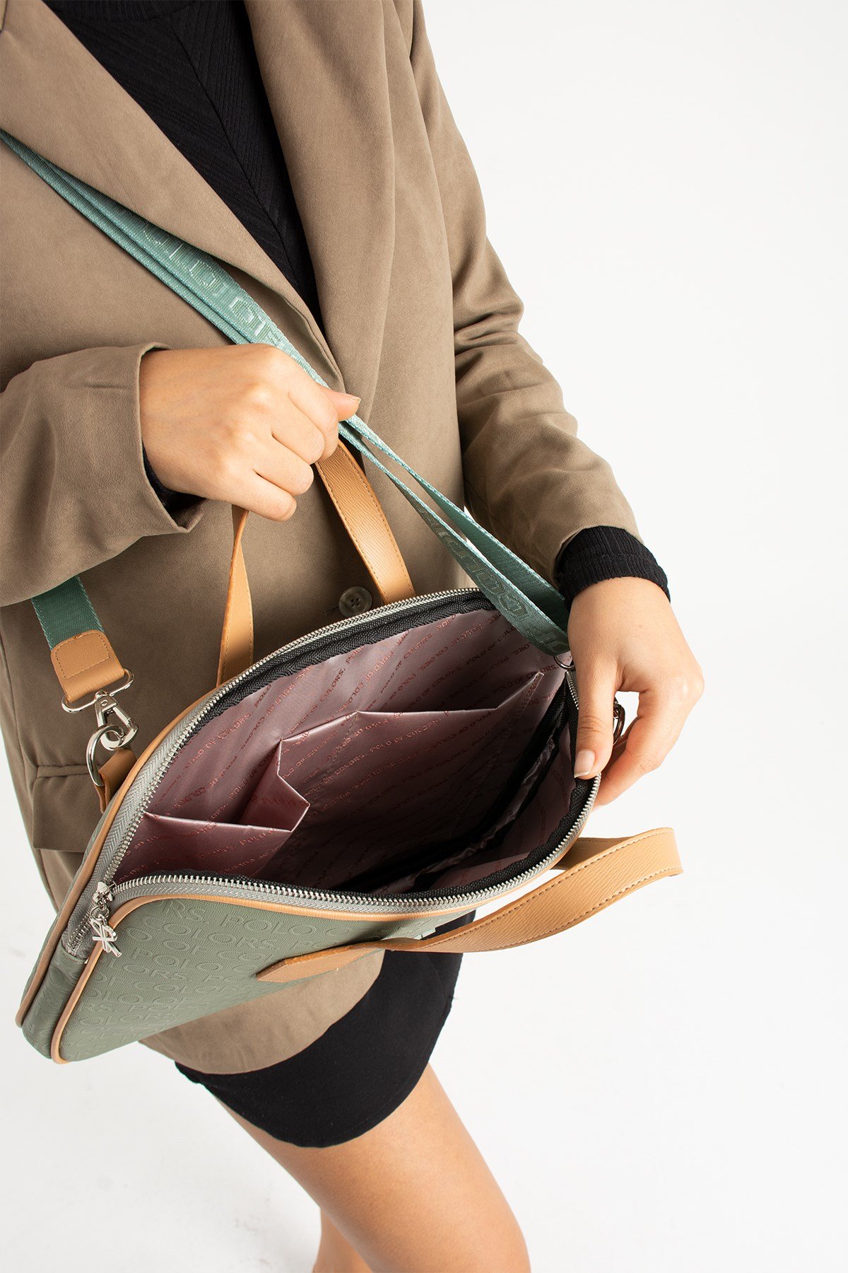Joyce YeşilTabaGofraj Baskı Unisex Netbok Ve Evrak Çantsı 28x37 Ebatında