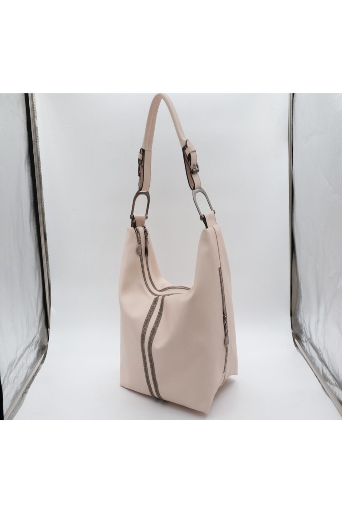 Önütaşlı Çok Gözlü Salaş Çanta Uzunluk Ebatı28cm Genişlik Ebatı42cm