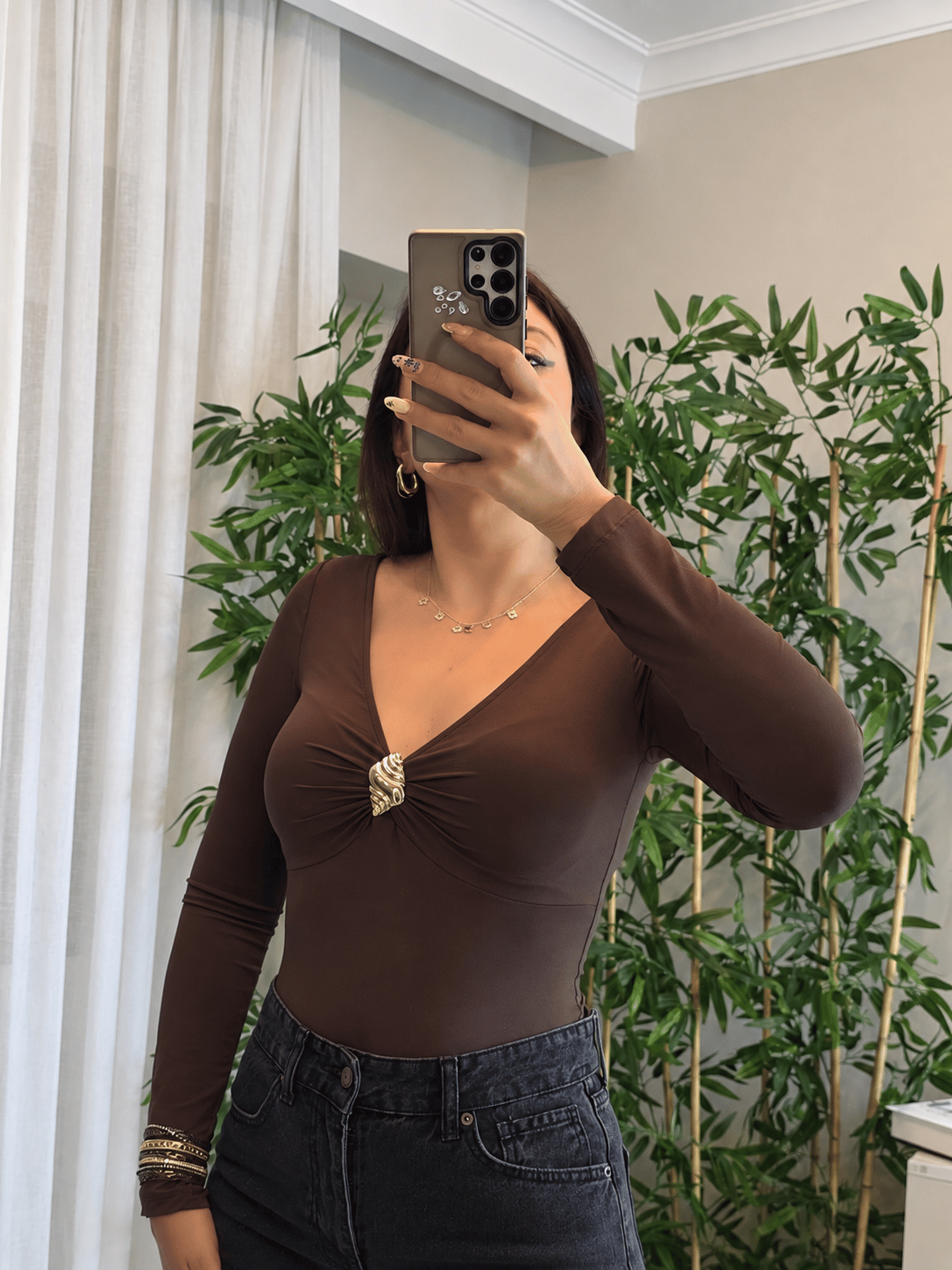 TOKA DETAYLI KAHVE BODYSUIT