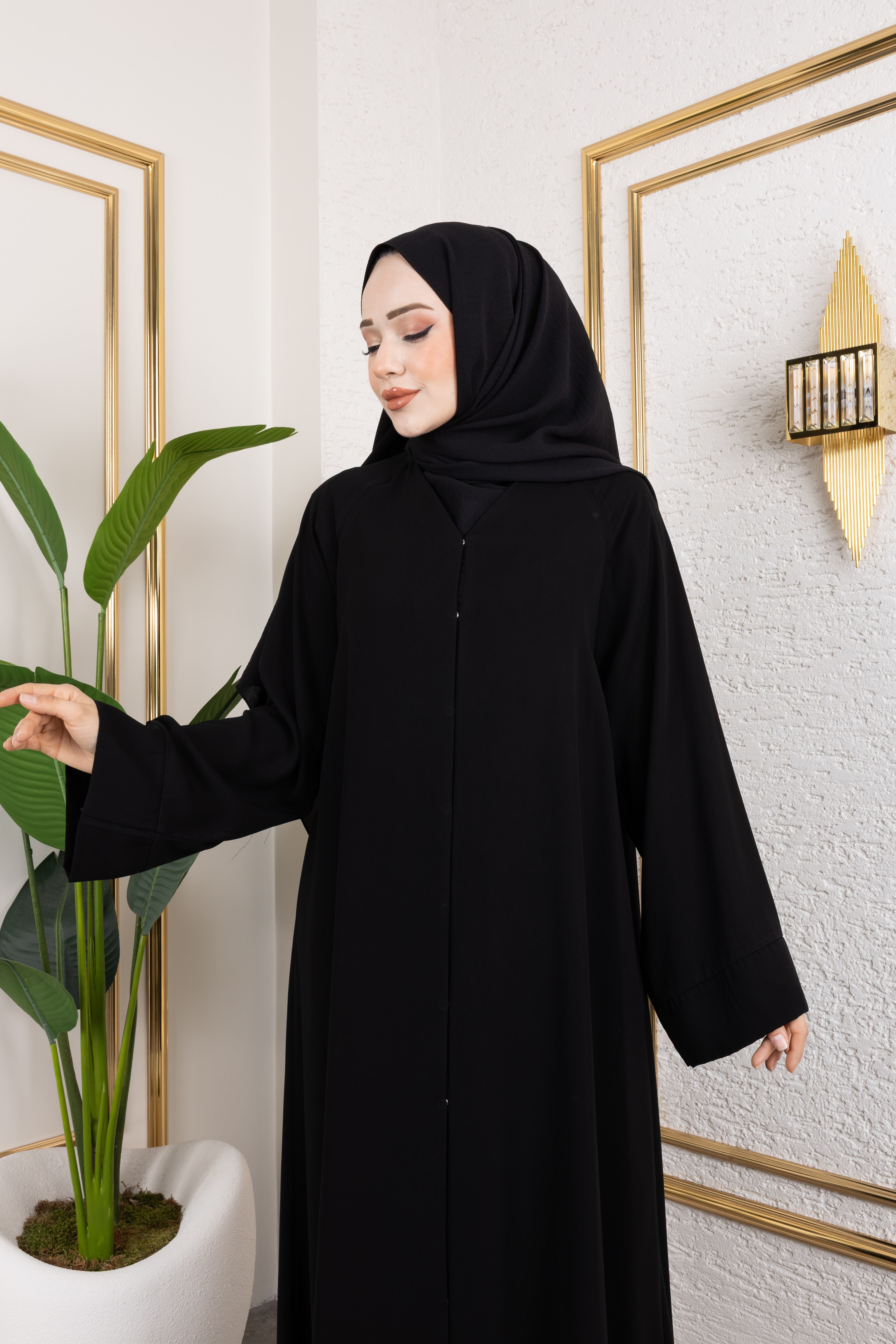 Sade Çıtçıtlı Abaya