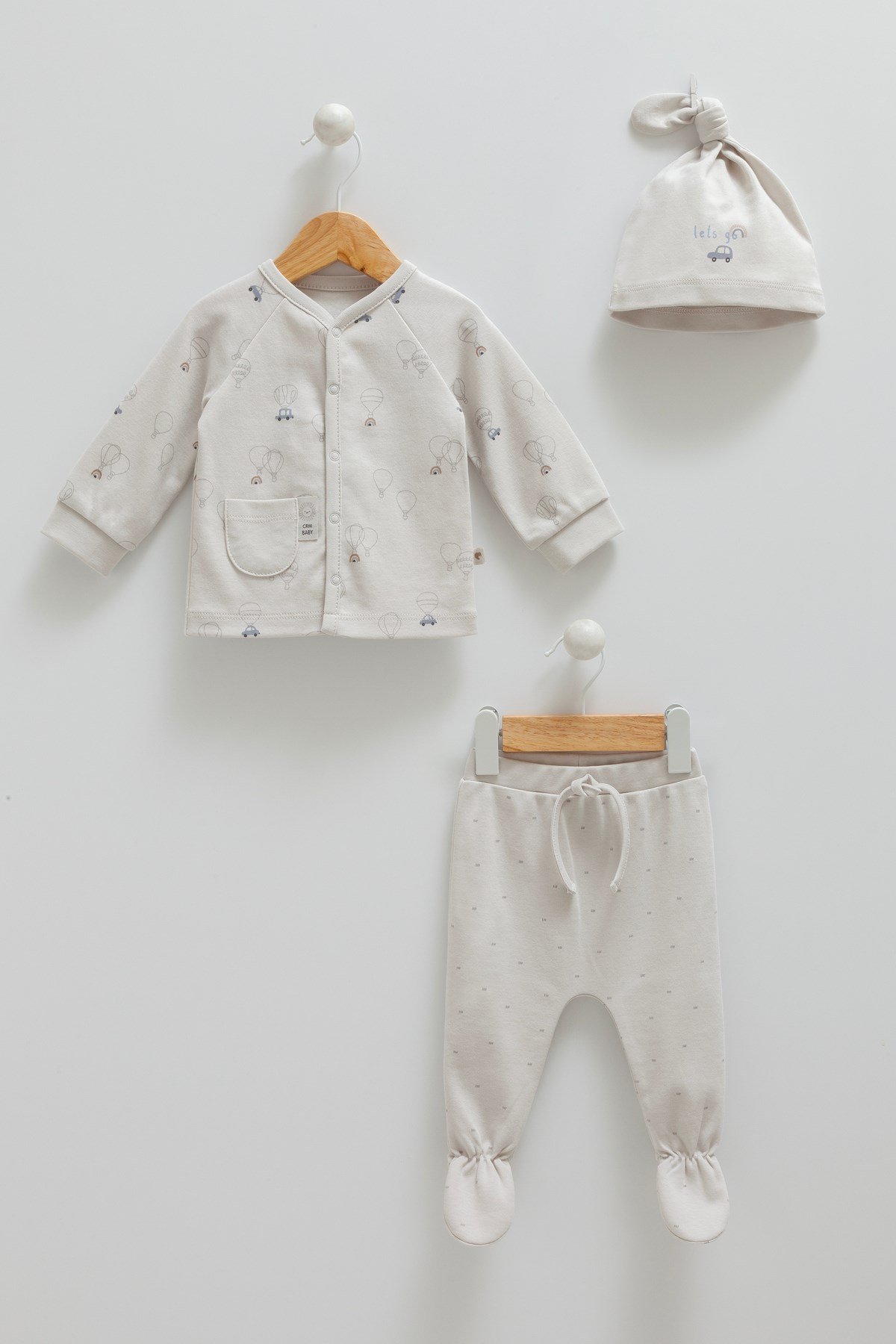ERKEK BEBEK TAKIMI ŞAPKALI %100 PAMUK (1-3 , 3-6 AYLAR PATİKLİ, 6-9 , 9-12 AYLAR PATİKSİZ)
