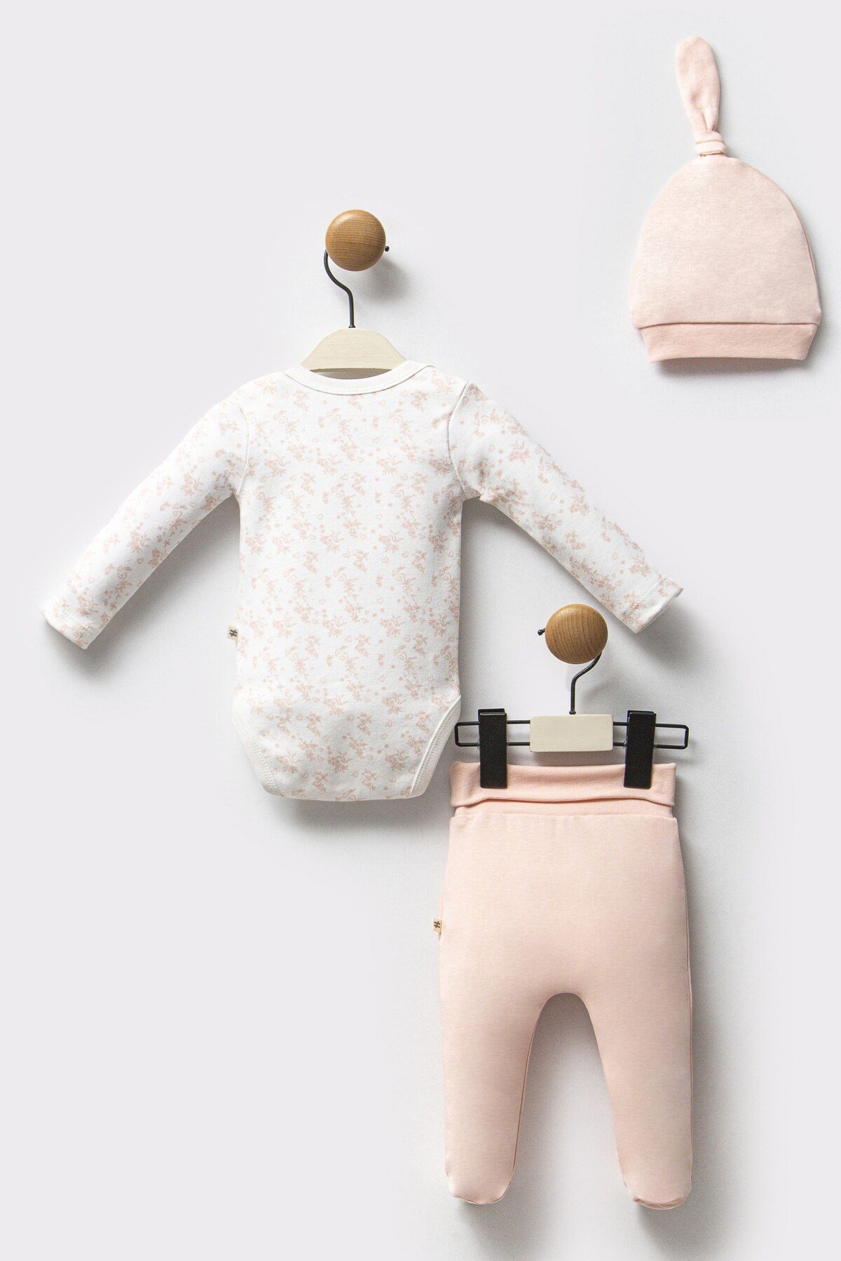 KIZ BEBEK TAKIMI %100 PAMUK 3 LÜ SET BODY PANTOLON ŞAPKA