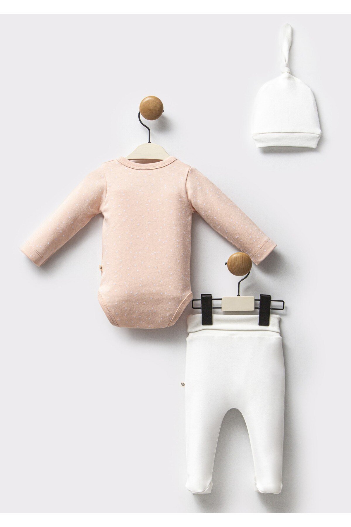 KIZ BEBEK TAKIMI %100 PAMUK BODY PANTOLON ŞAPKA 3 LÜ SET